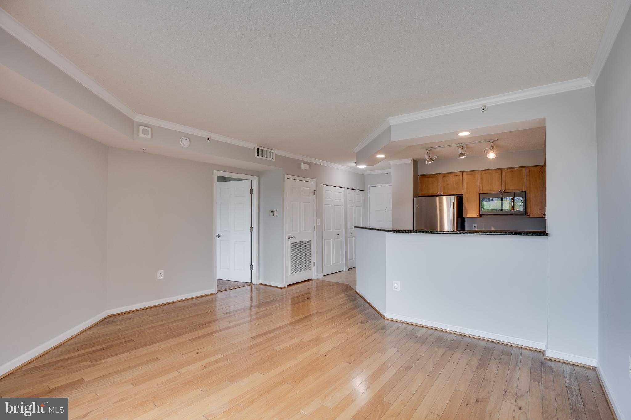 NORTHAMPTON PLACE - Residential Lease