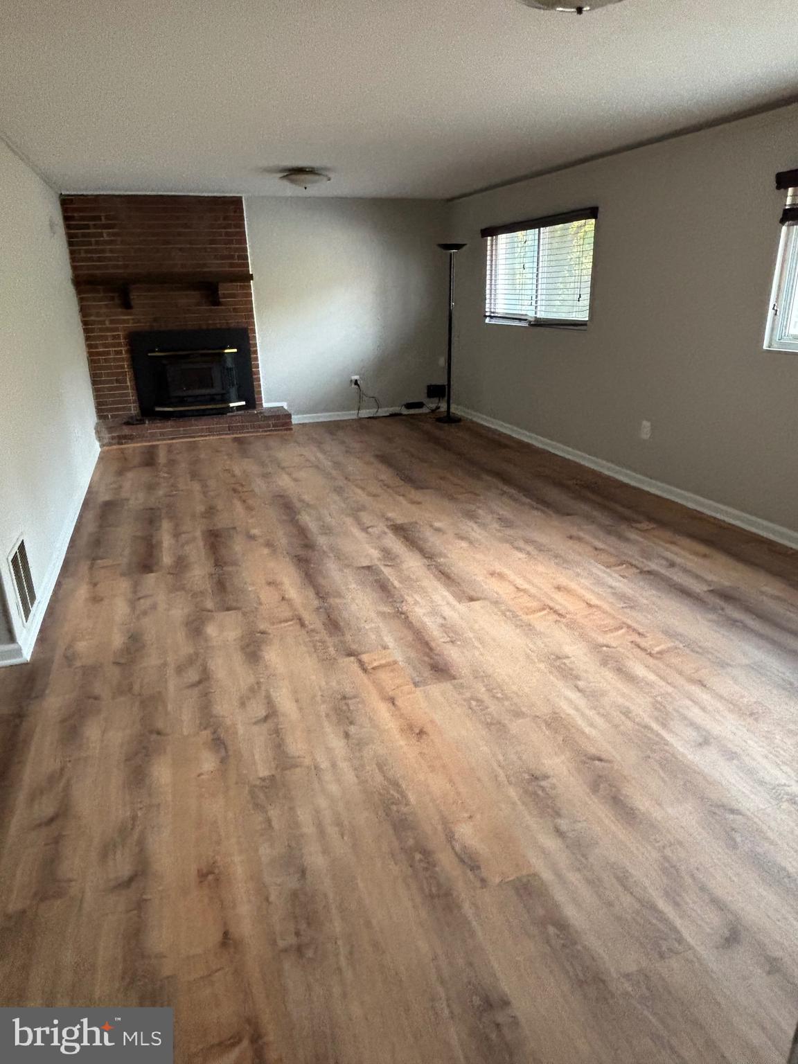 WESTVIEW HILLS - Residential Lease