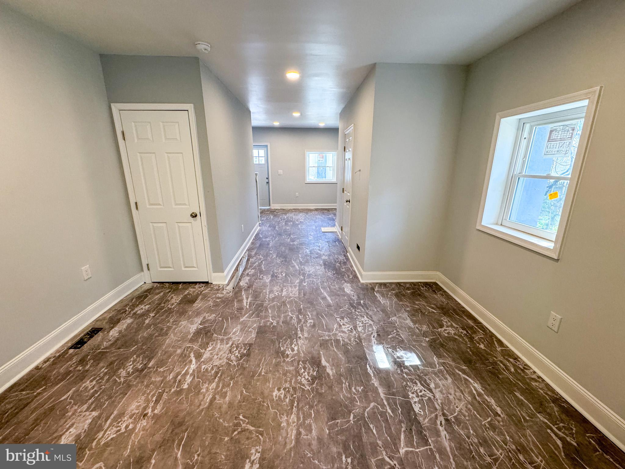 GERMANTOWN (EAST) - Residential