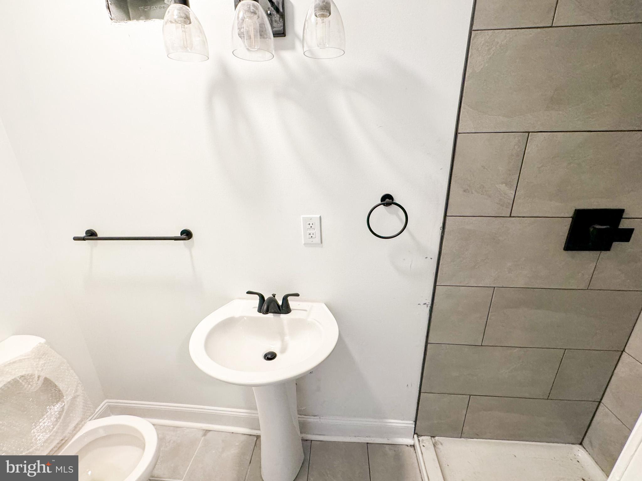 GERMANTOWN (EAST) - Residential