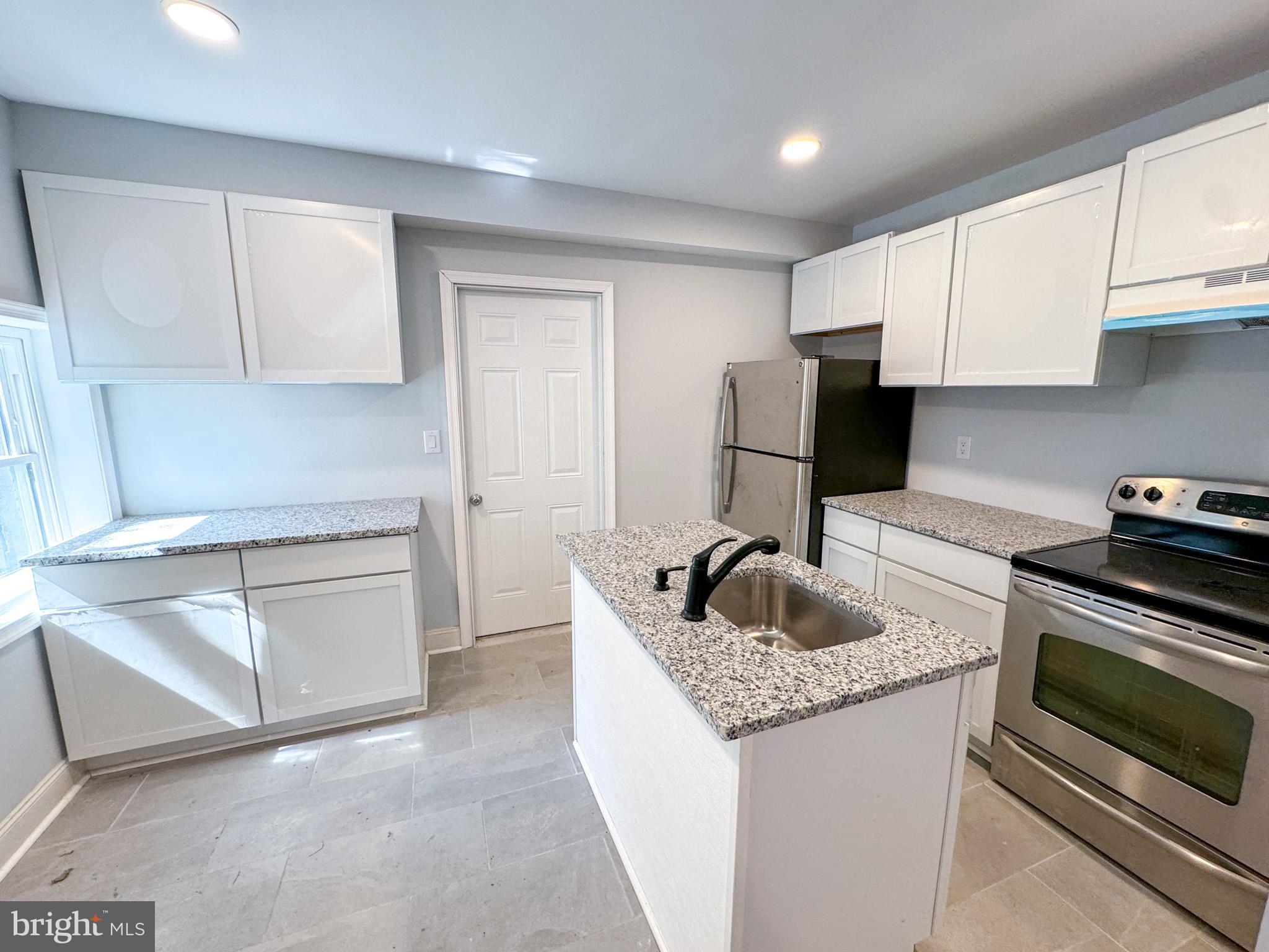 GERMANTOWN (EAST) - Residential