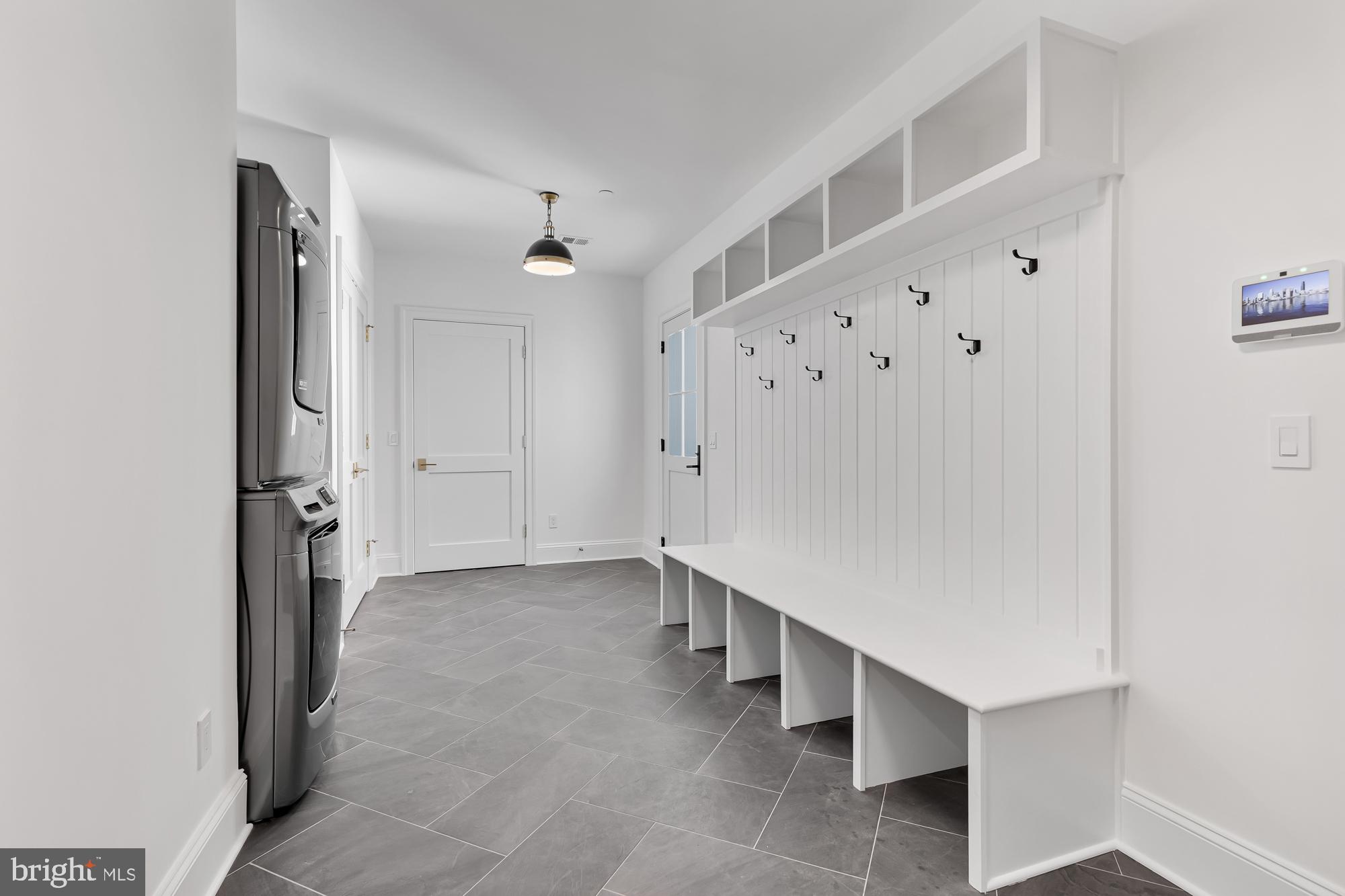 KENWOOD - Residential