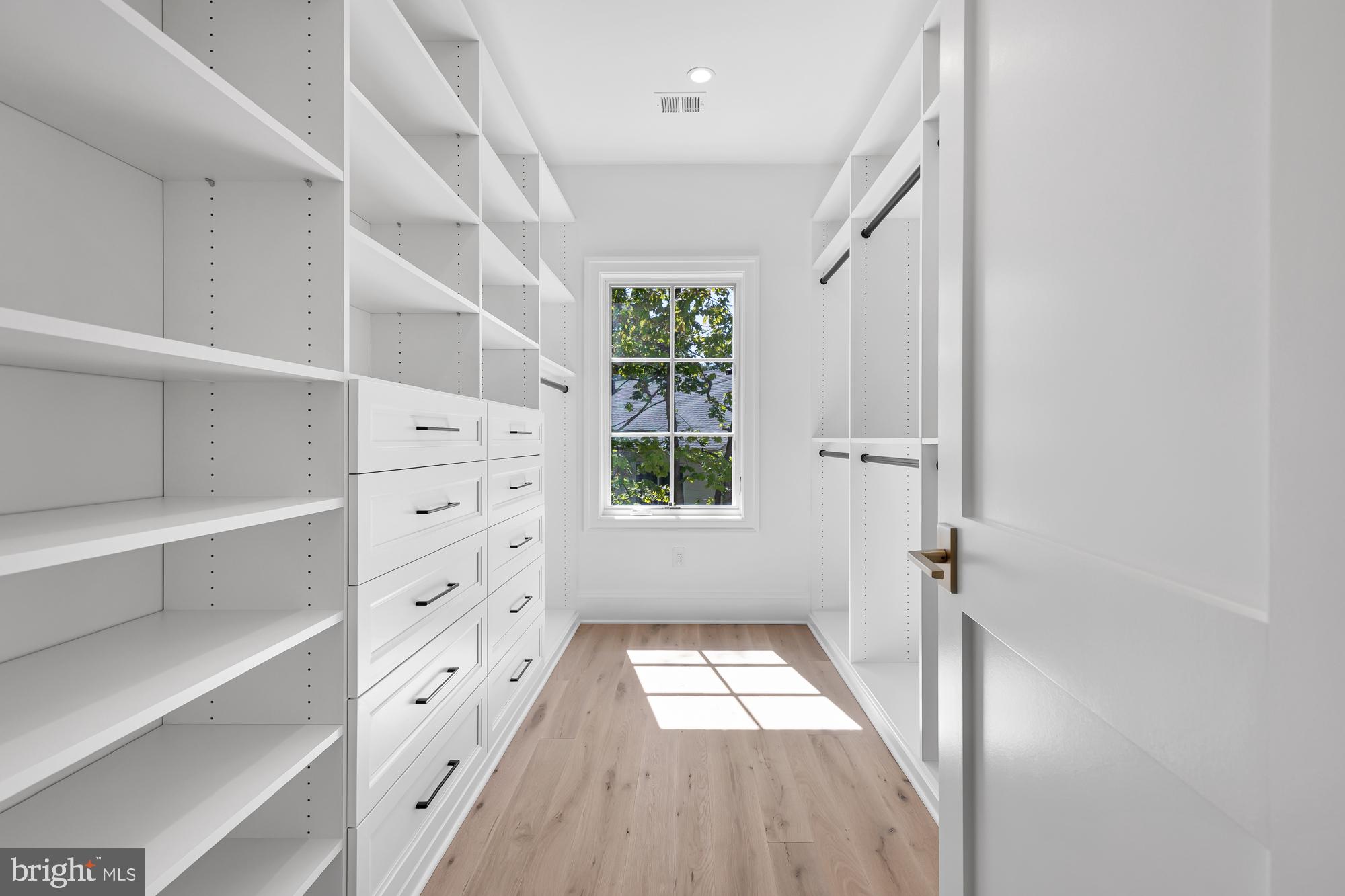 KENWOOD - Residential