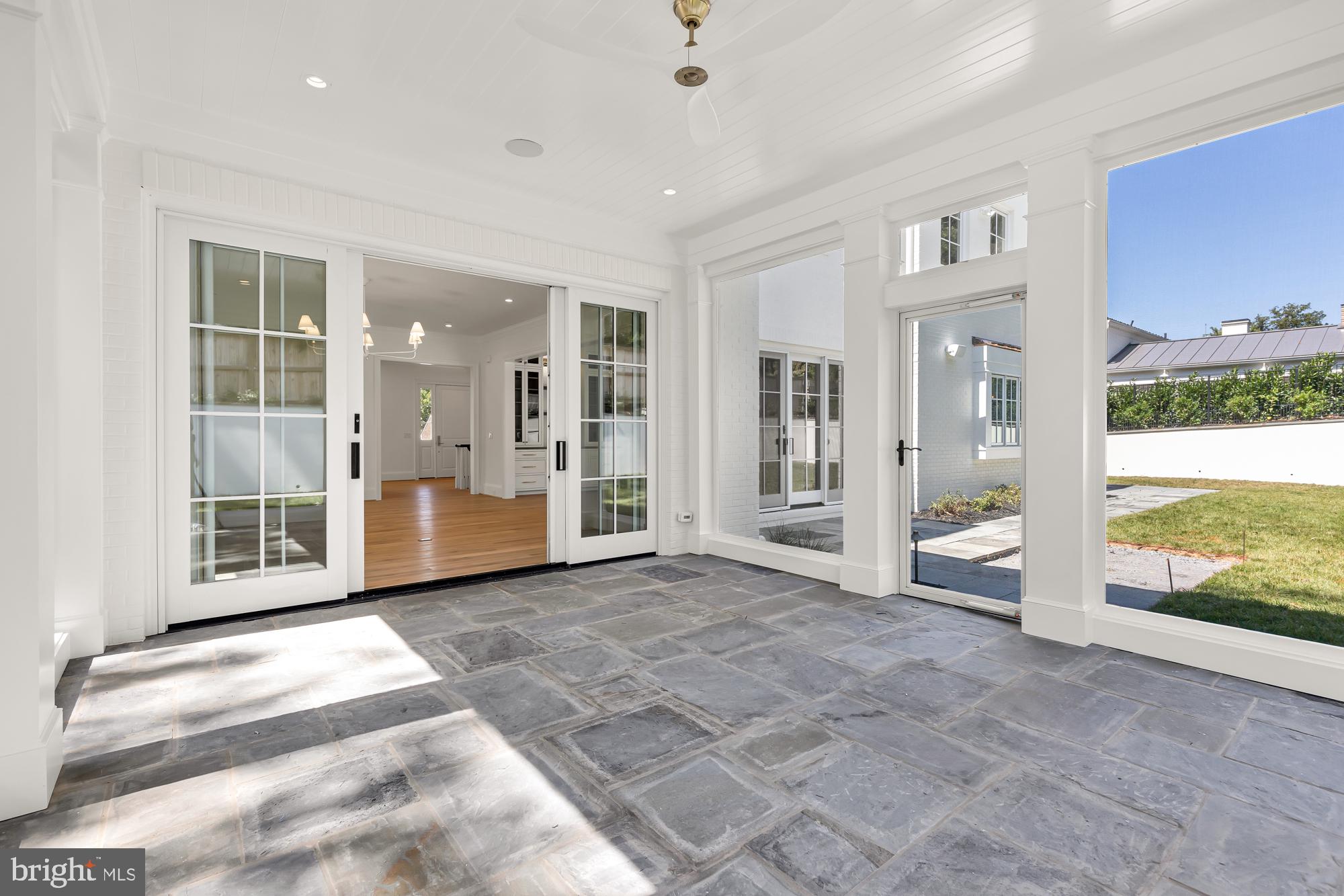 KENWOOD - Residential