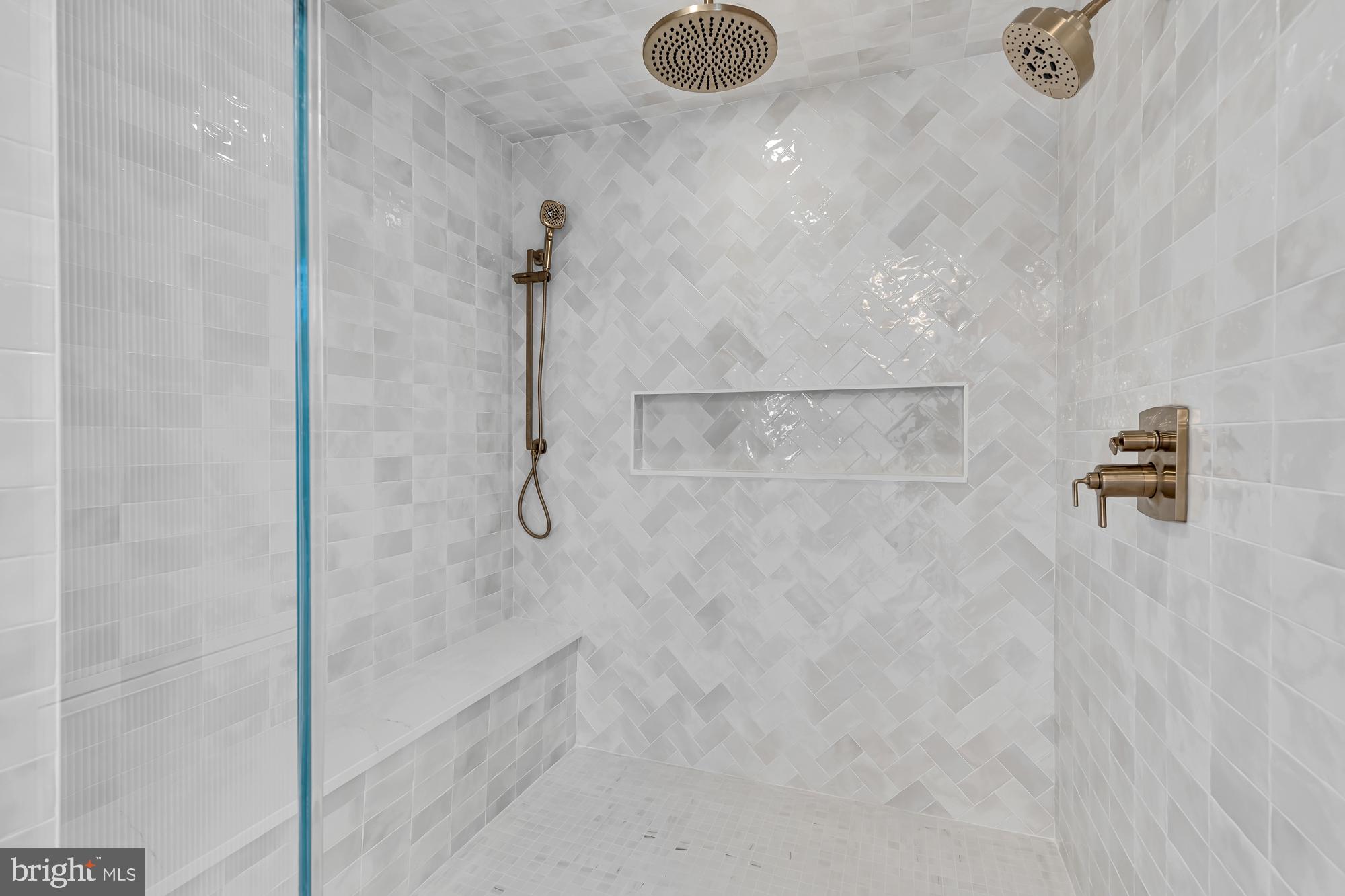 KENWOOD - Residential