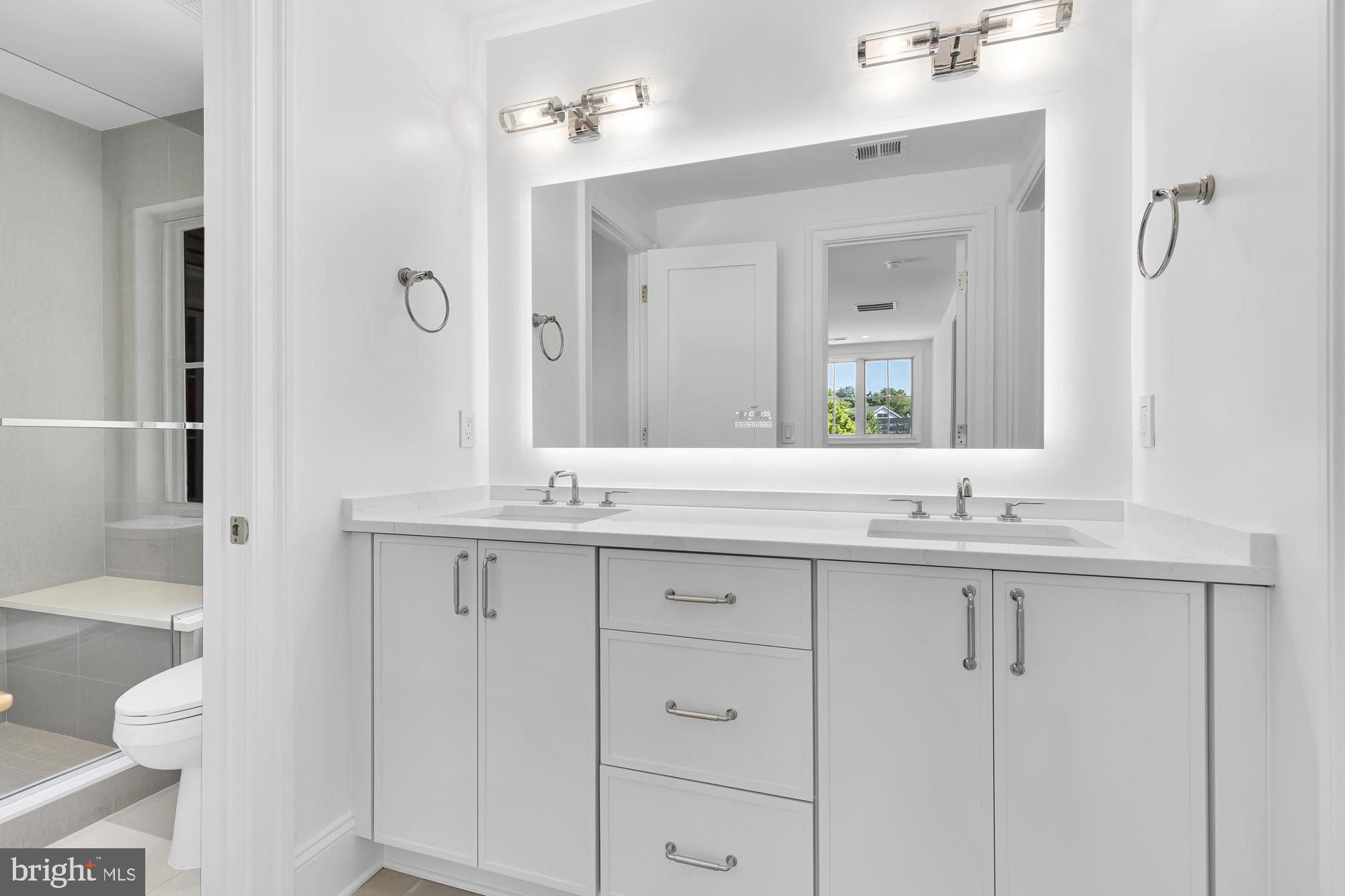 KENWOOD - Residential