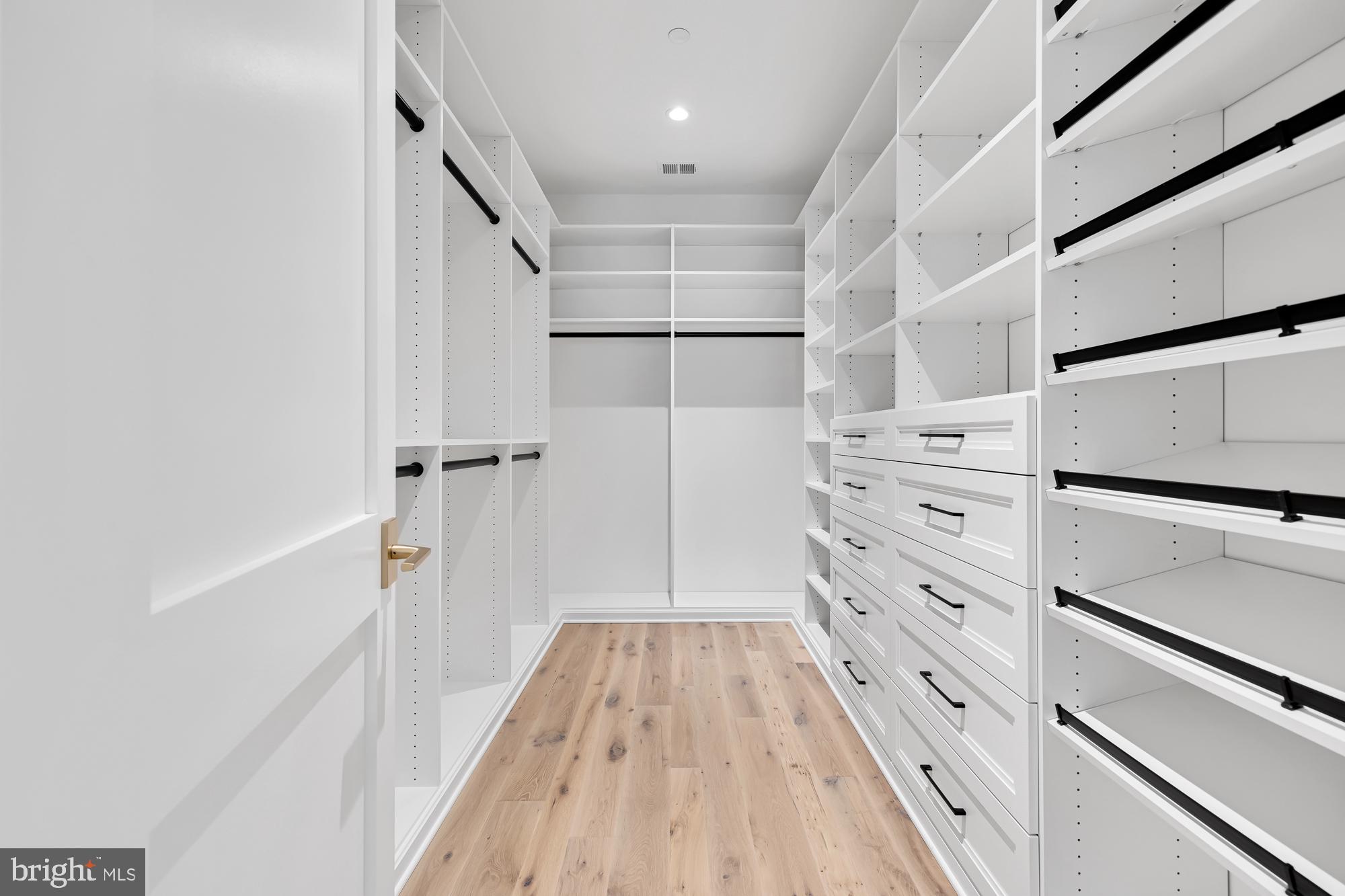 KENWOOD - Residential