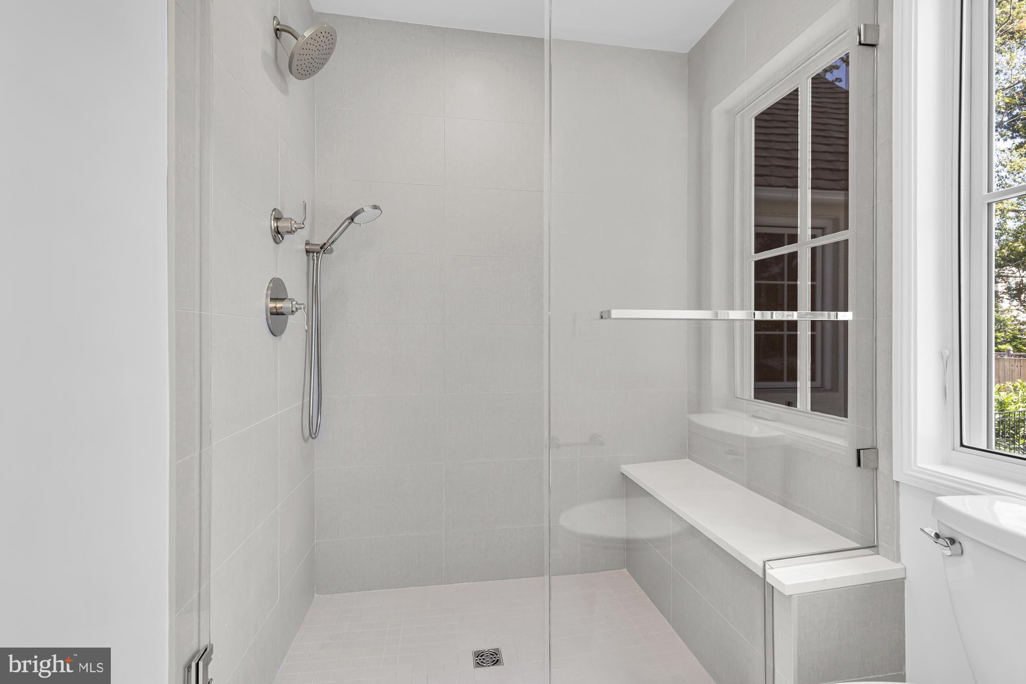 KENWOOD - Residential