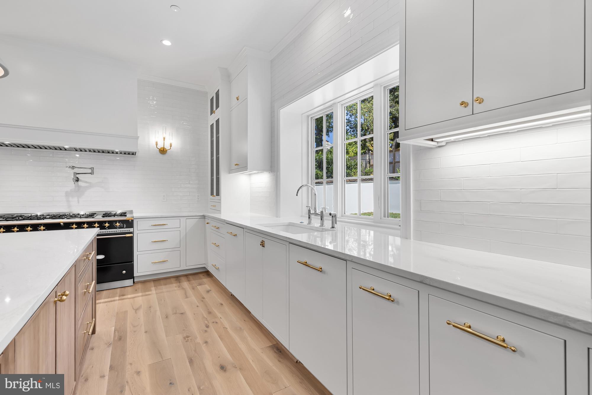 KENWOOD - Residential