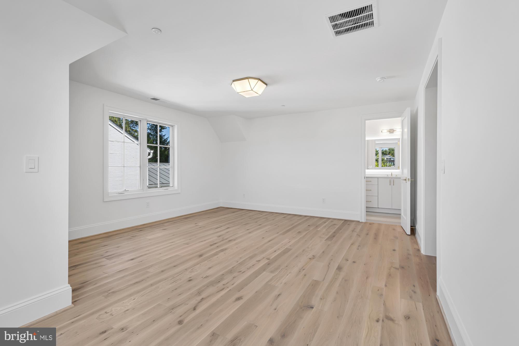 KENWOOD - Residential