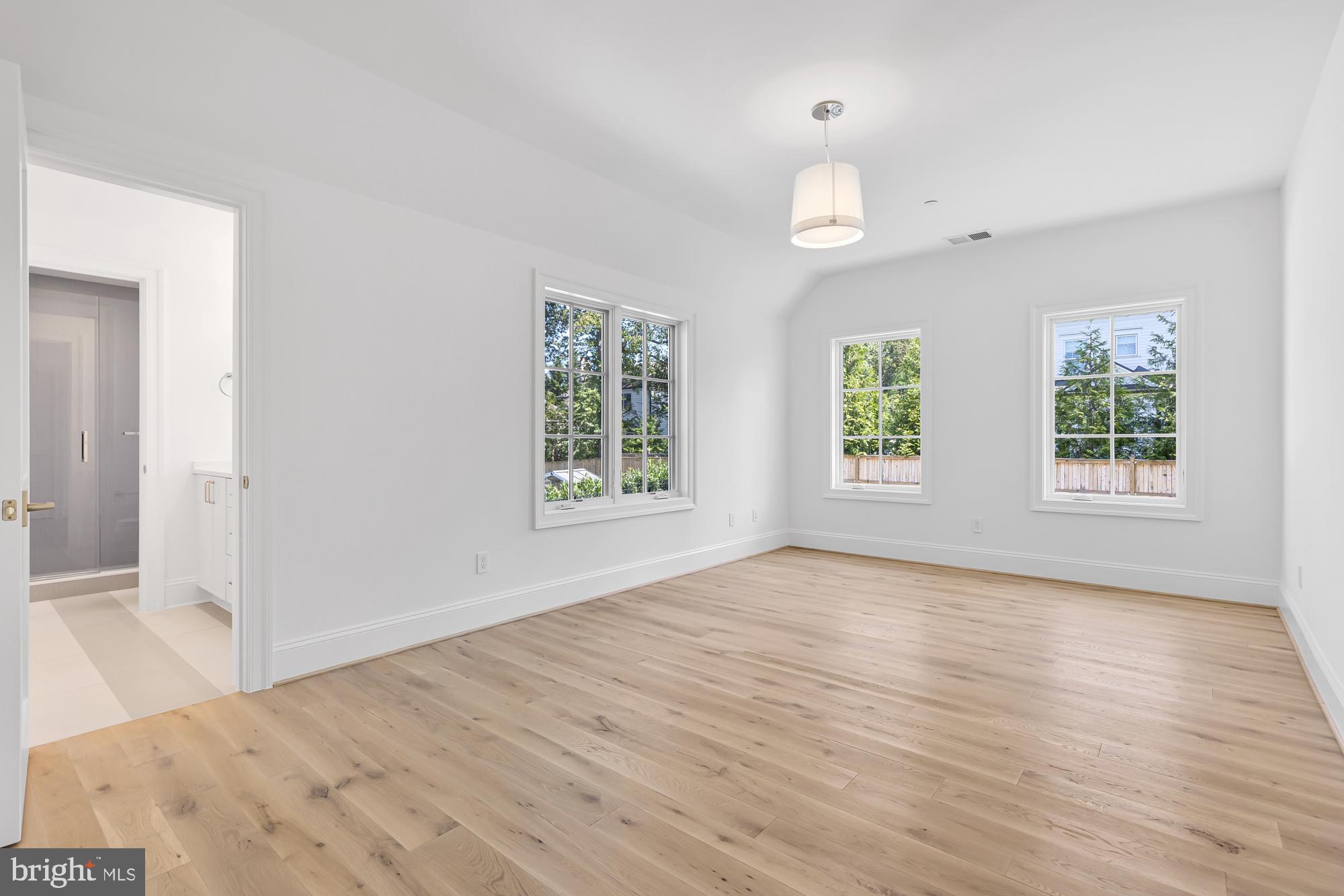 KENWOOD - Residential