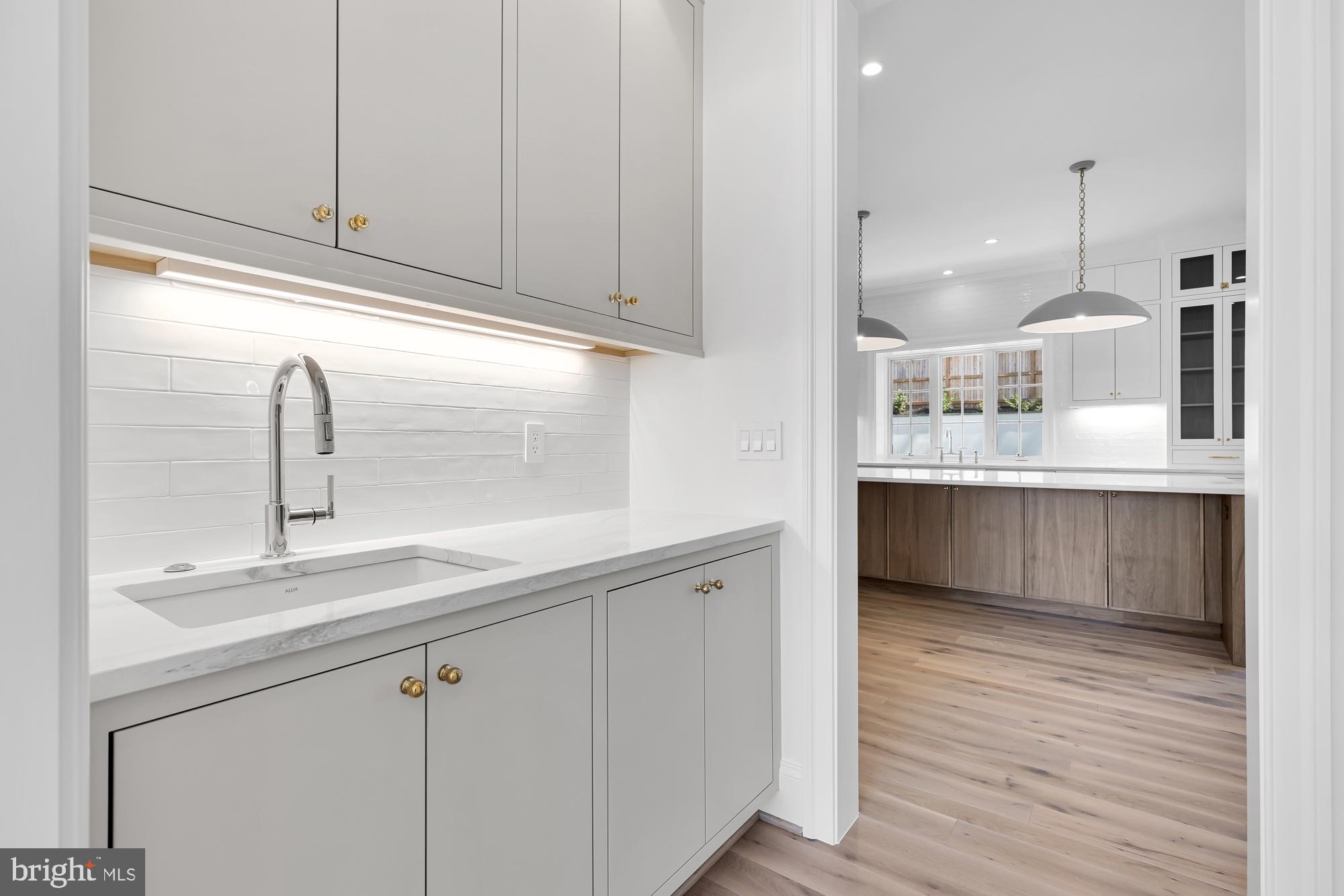 KENWOOD - Residential