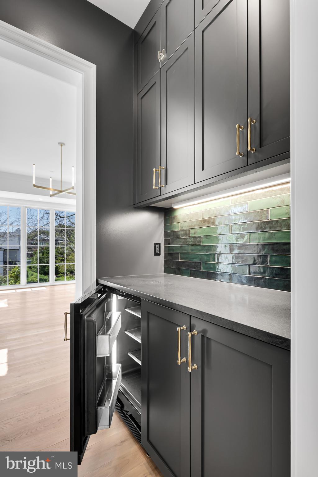 KENWOOD - Residential