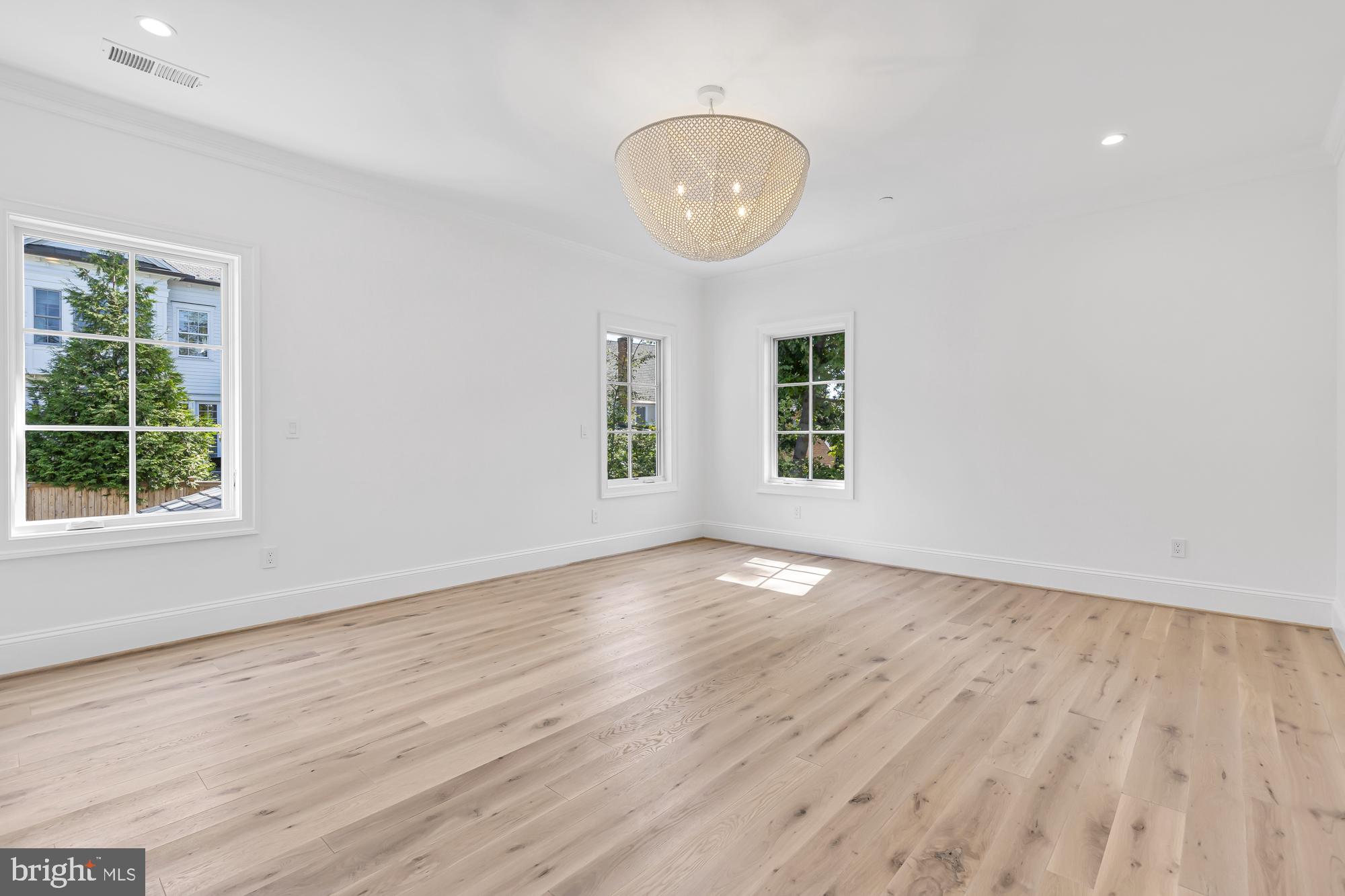 KENWOOD - Residential