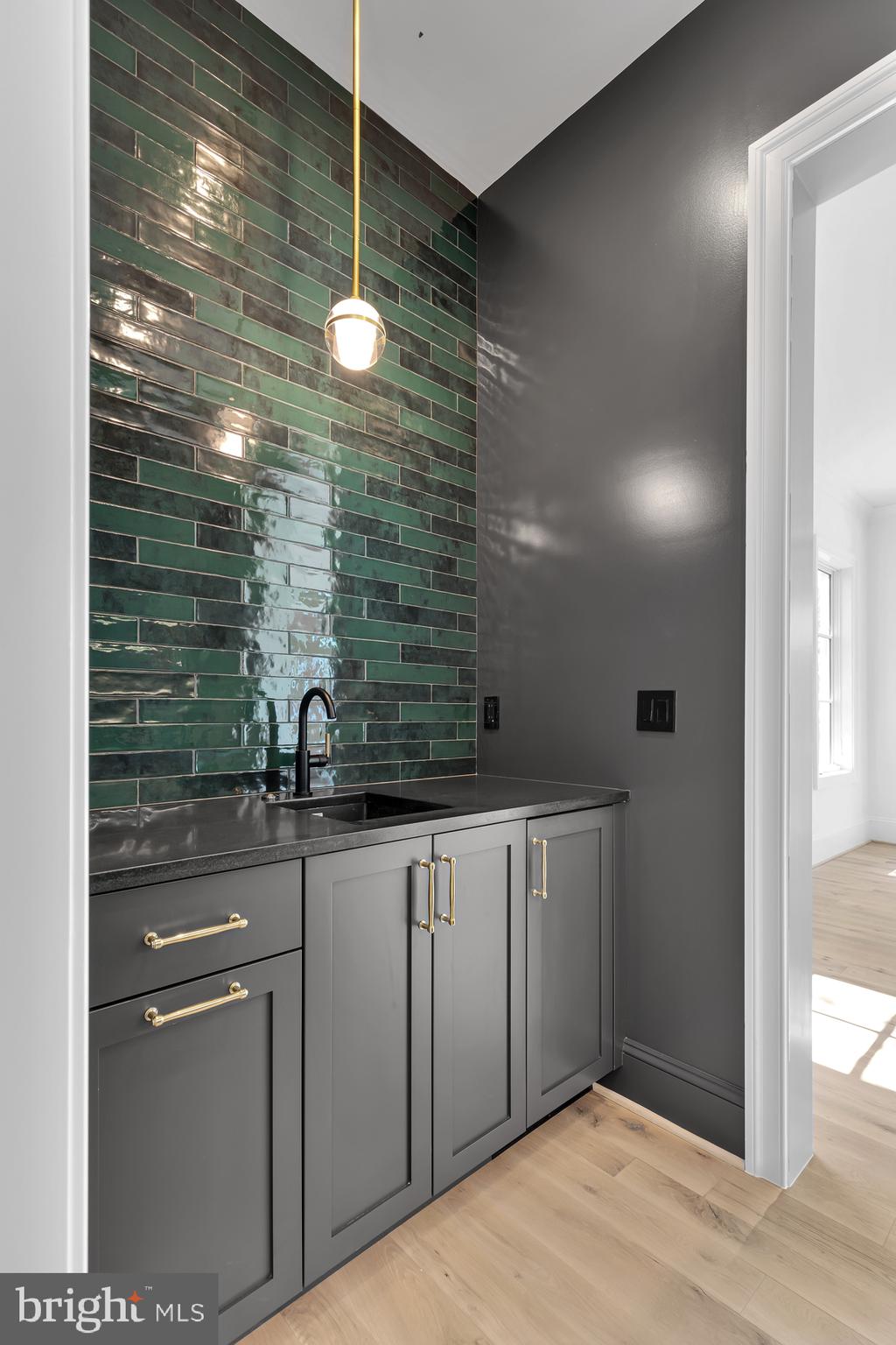 KENWOOD - Residential