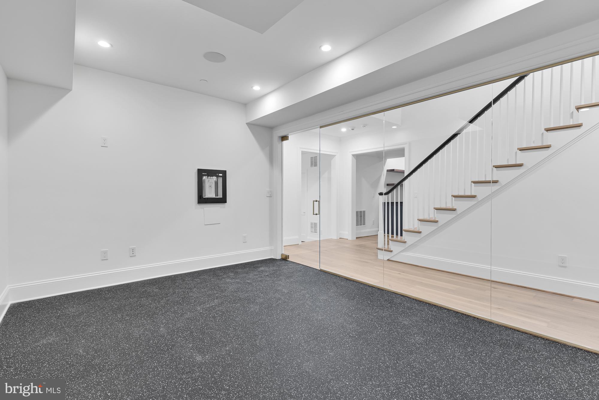 KENWOOD - Residential