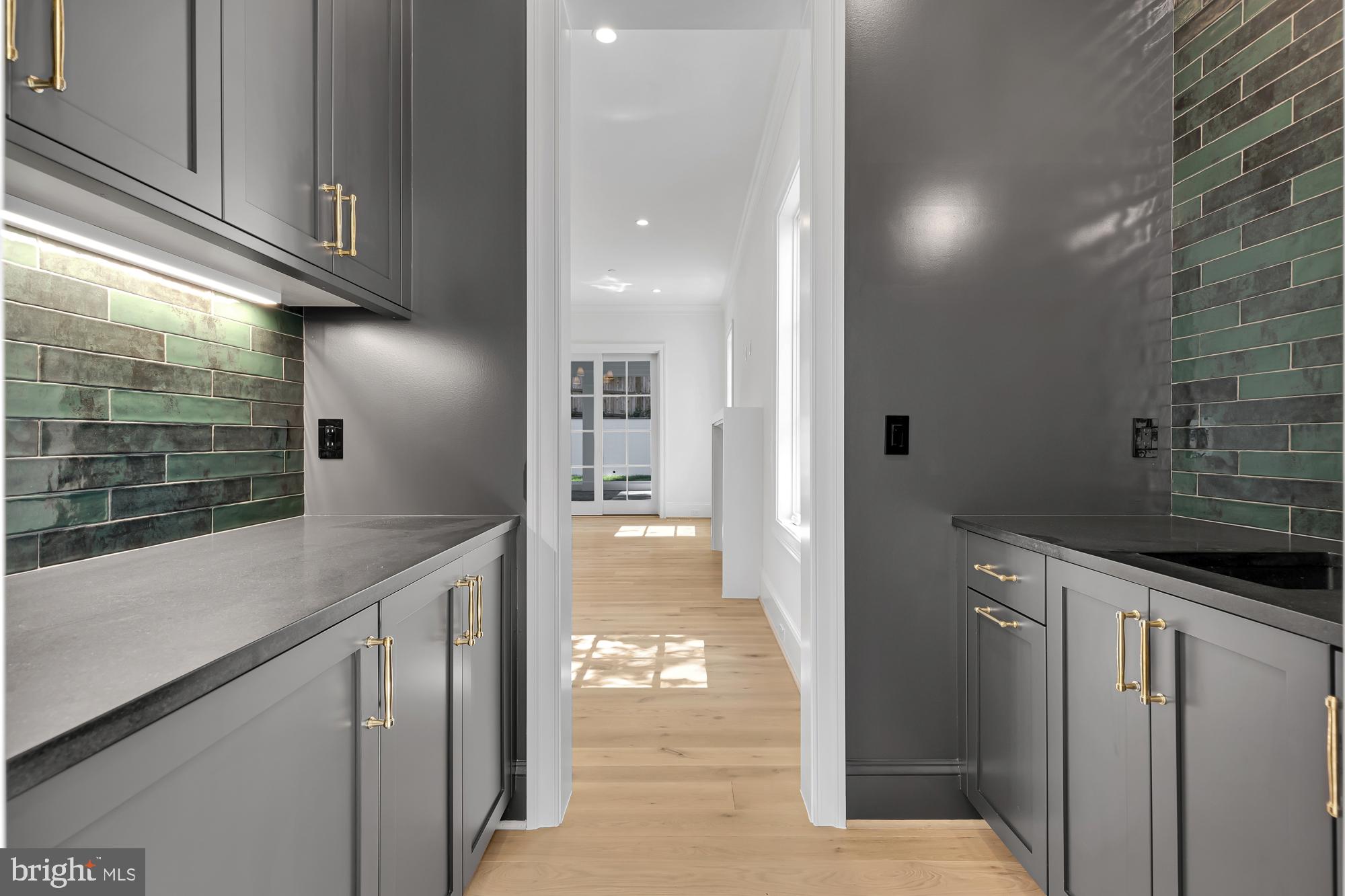 KENWOOD - Residential