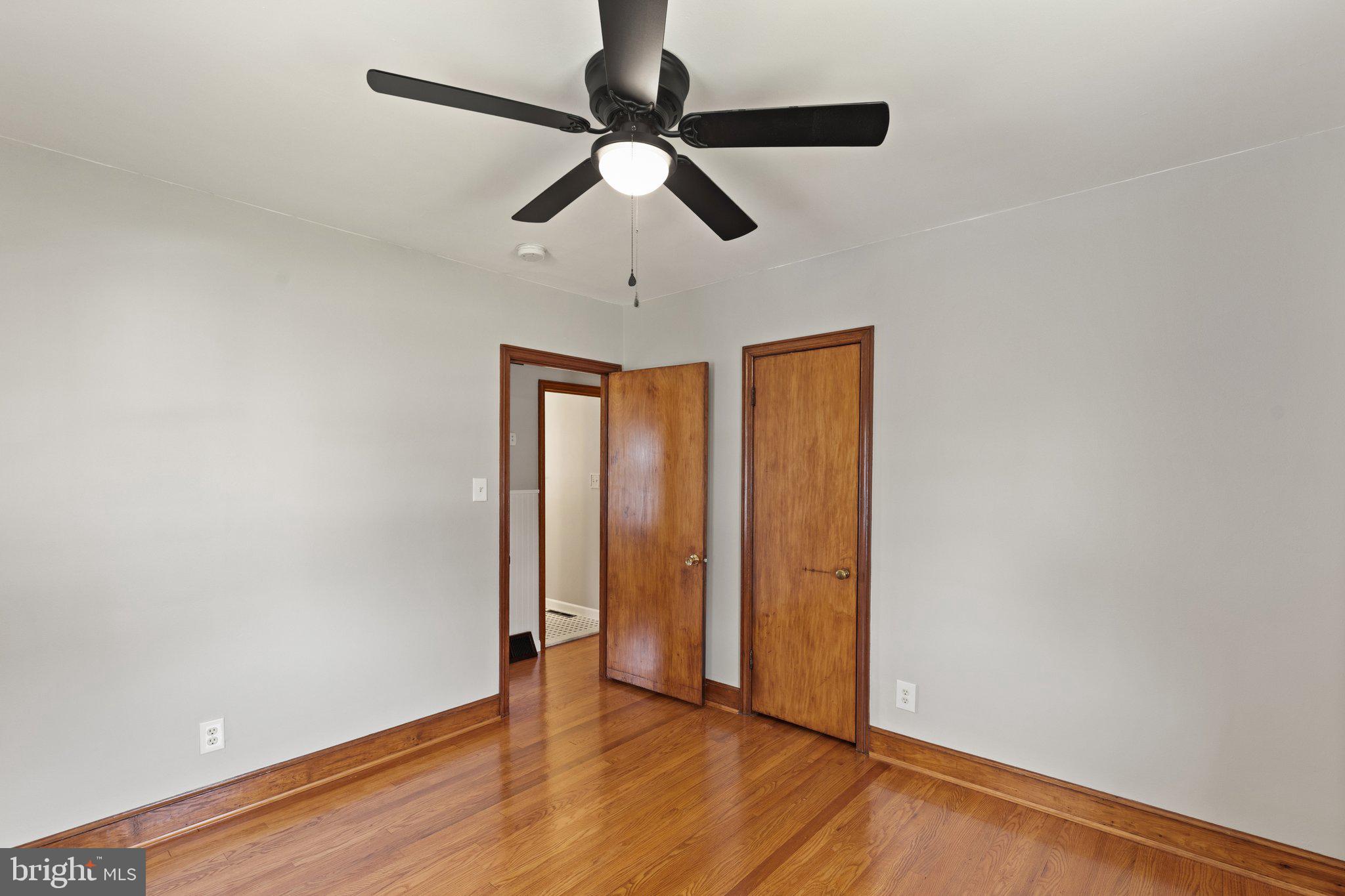 ESSEX - Commercial Sale