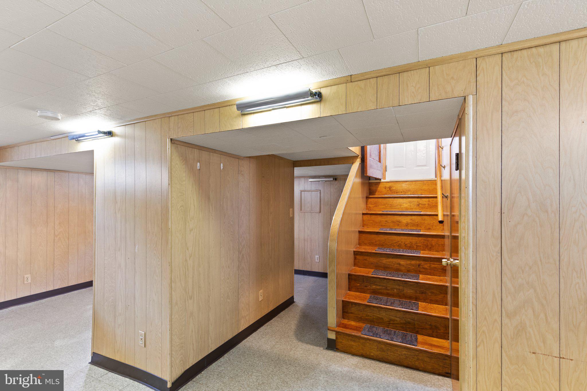 ESSEX - Commercial Sale