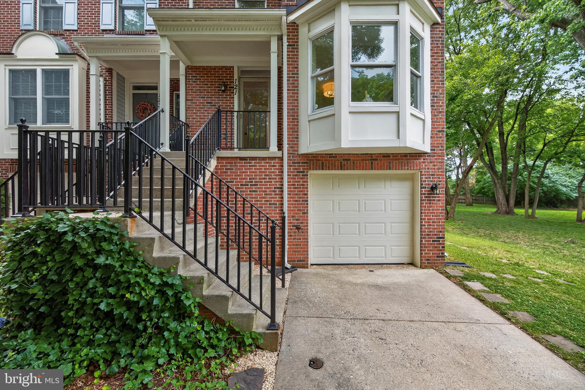121 SWARTHMORE AVENUE