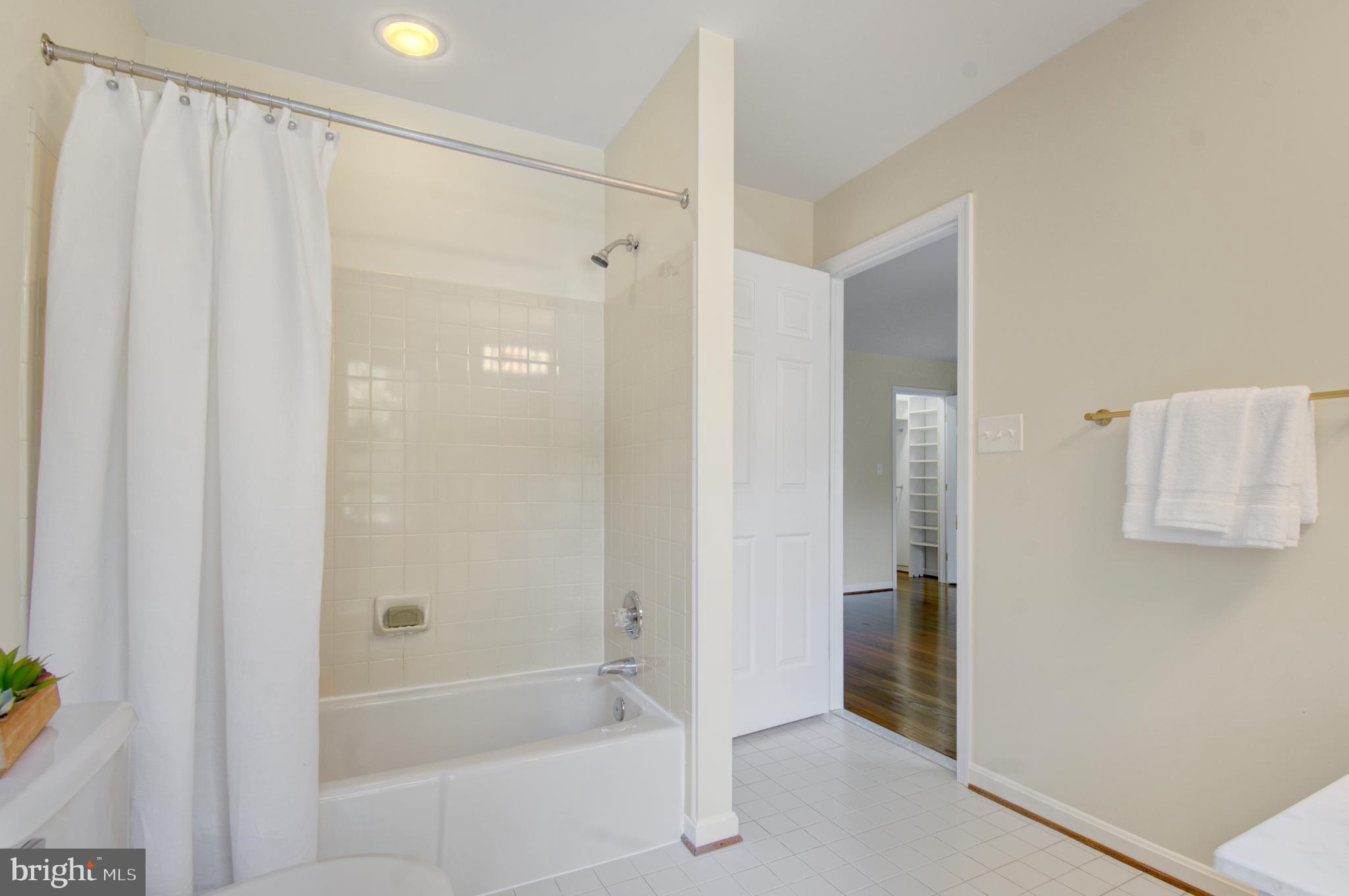 GLEN ECHO HEIGHTS - Residential