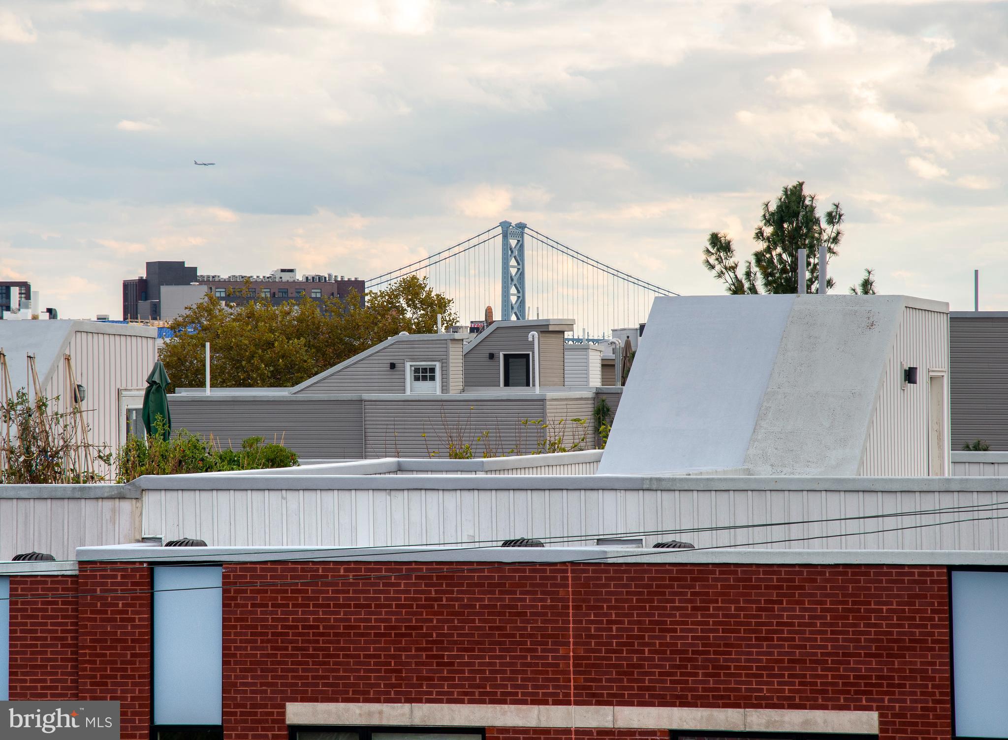 OLDE KENSINGTON - Residential