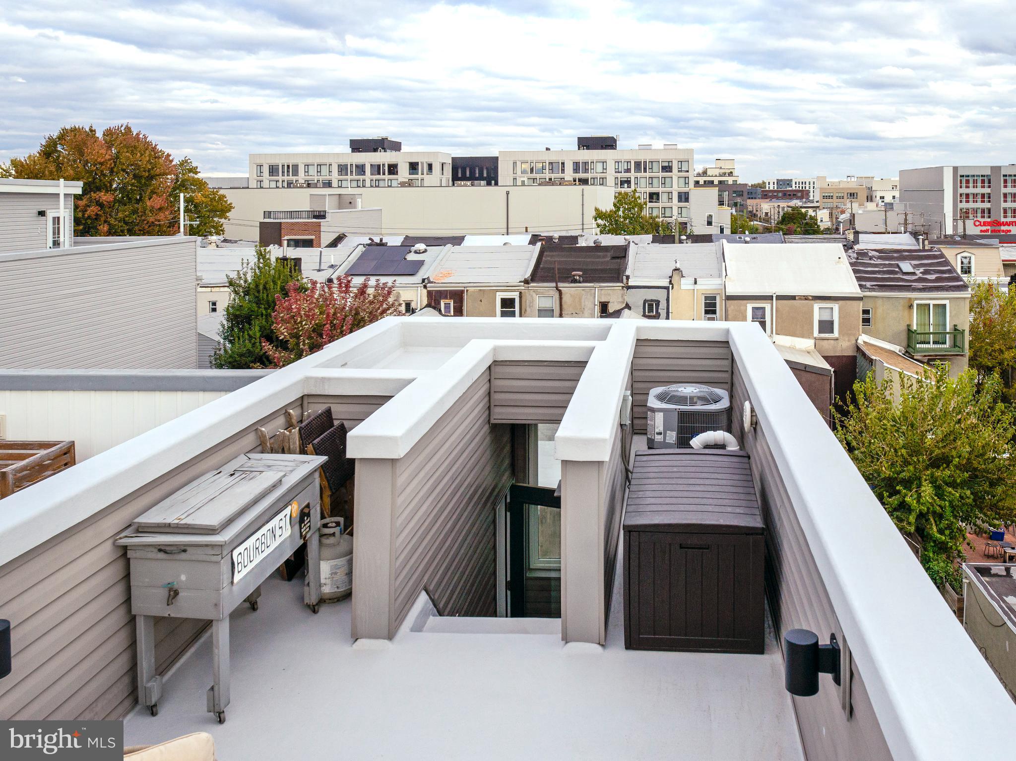 OLDE KENSINGTON - Residential