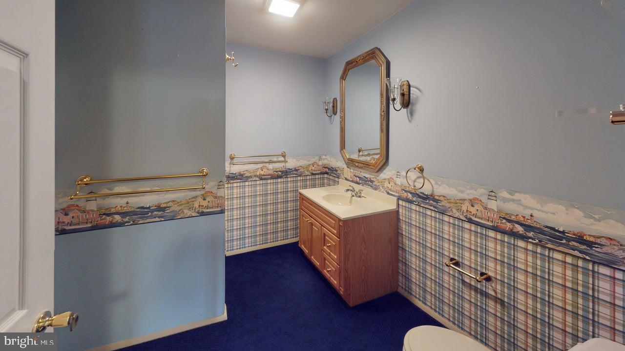 LAKEWOOD - Residential