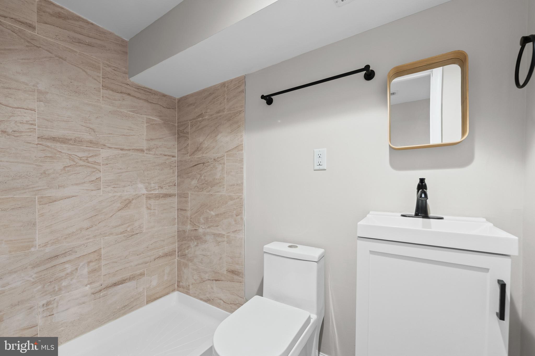 BIDDLE STREET - Residential