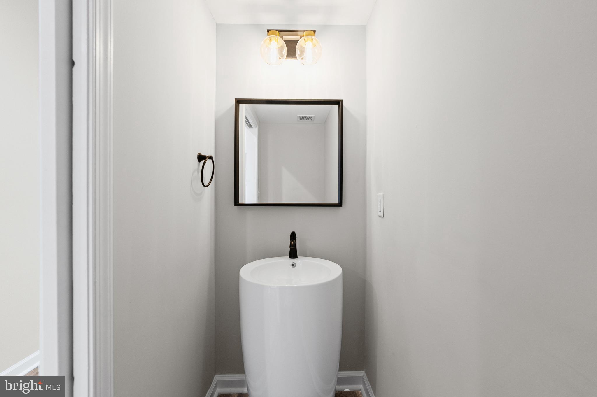 BIDDLE STREET - Residential