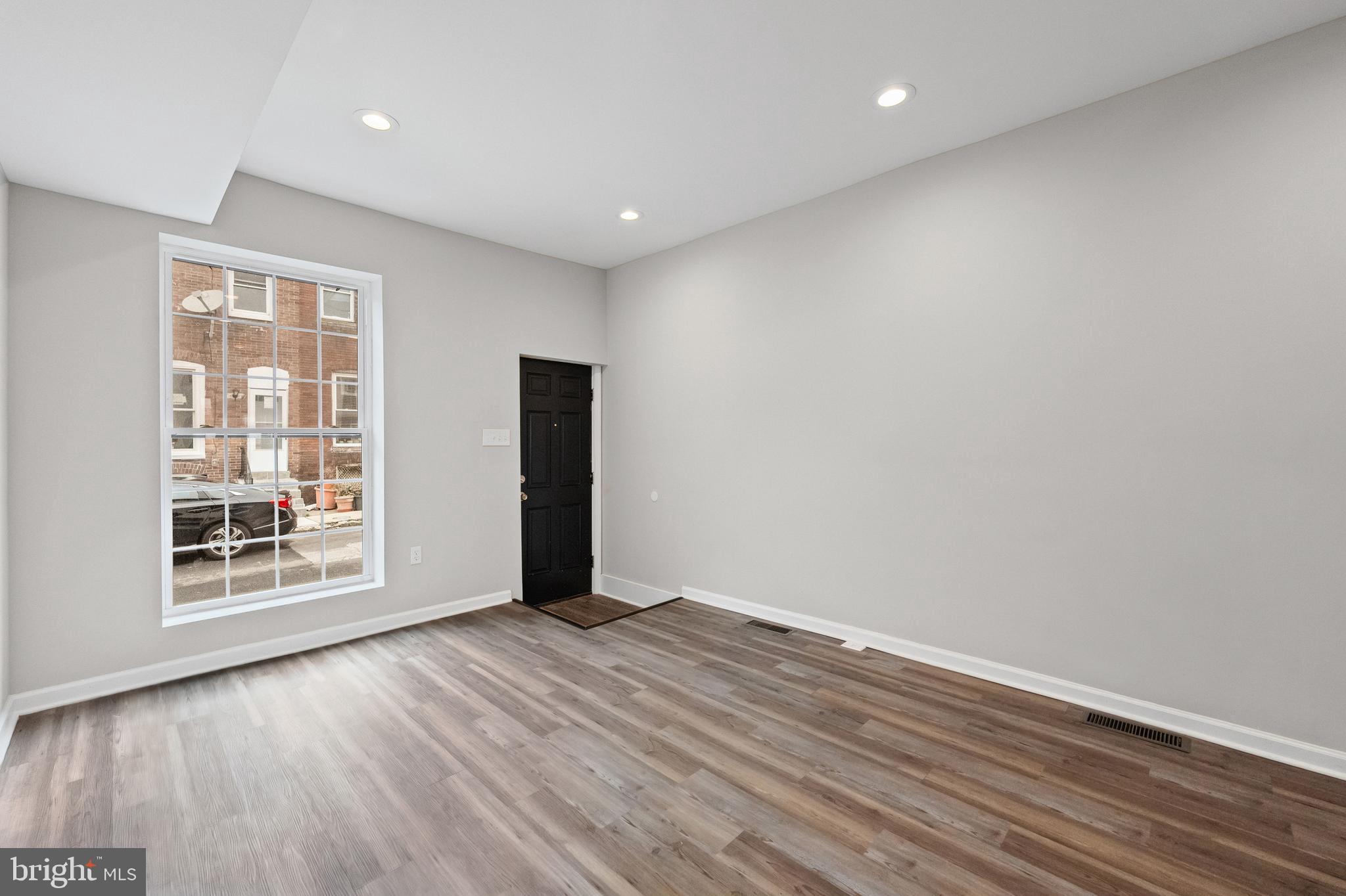 BIDDLE STREET - Residential