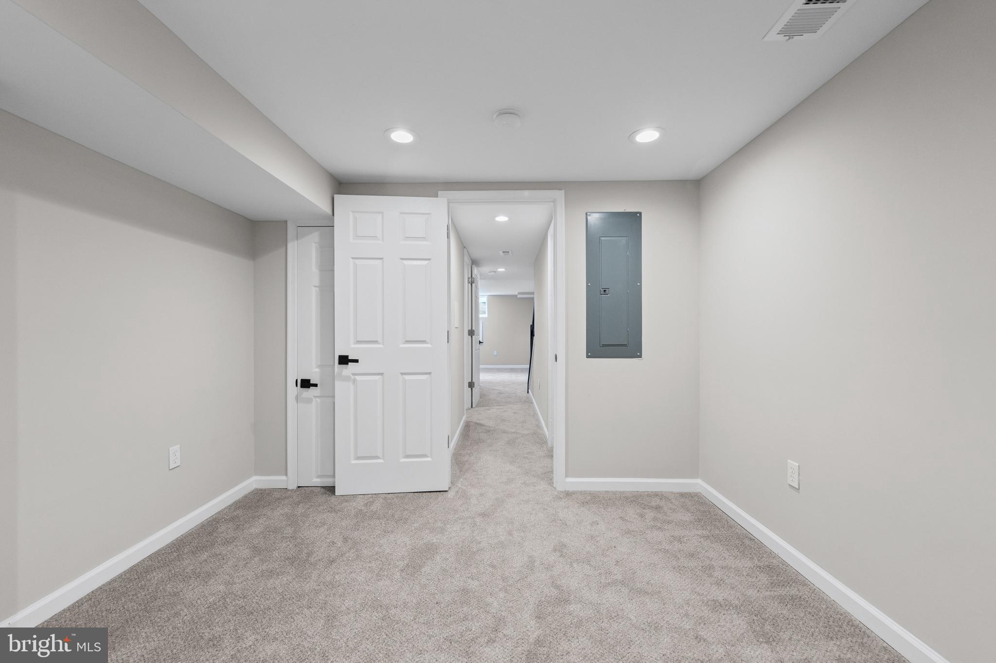 BIDDLE STREET - Residential