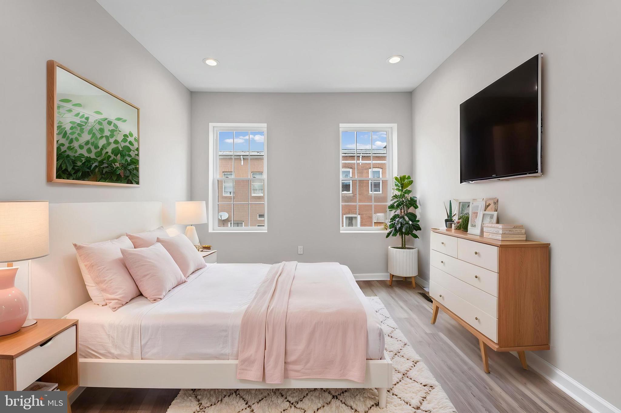 BIDDLE STREET - Residential