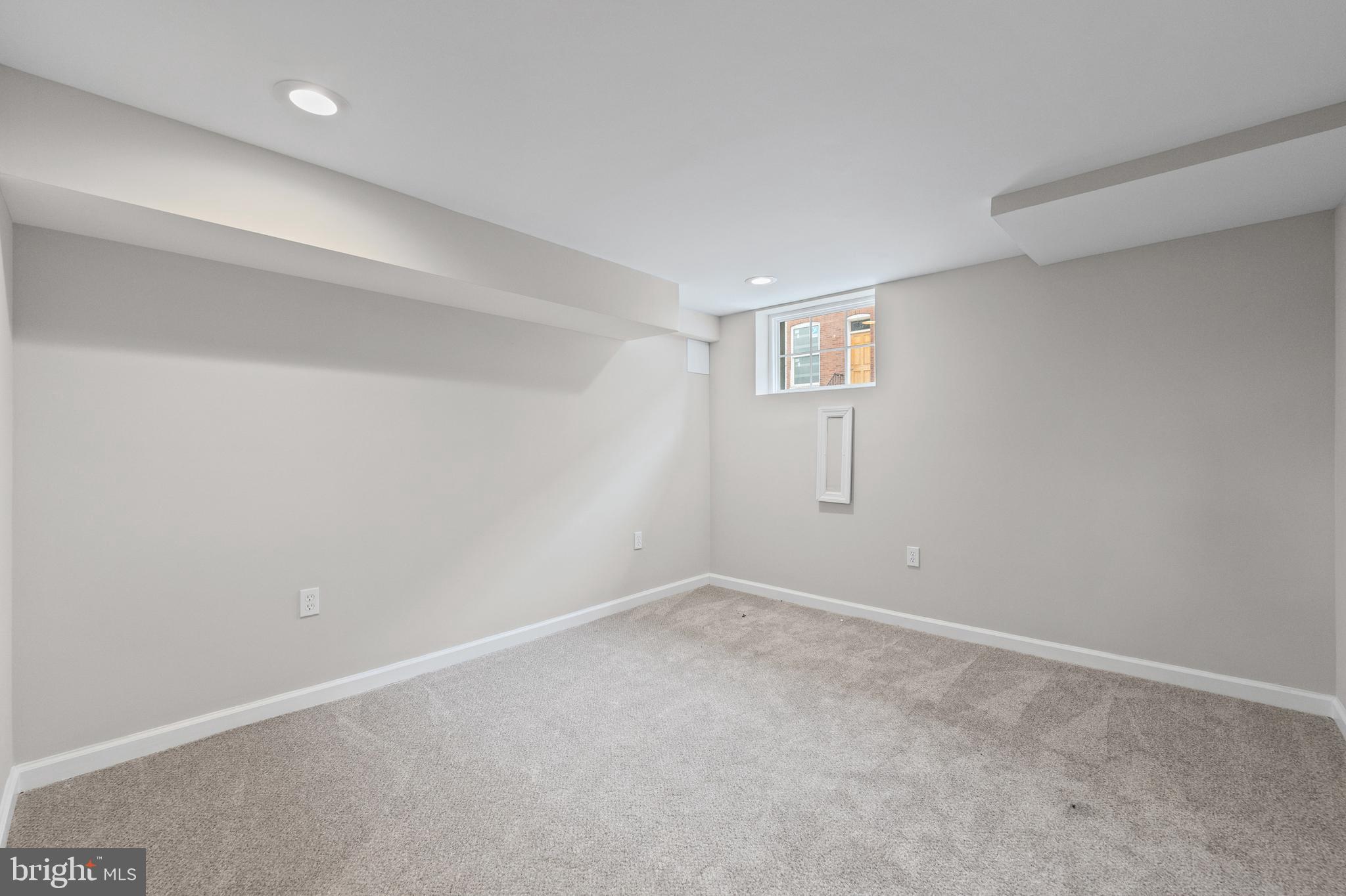 BIDDLE STREET - Residential