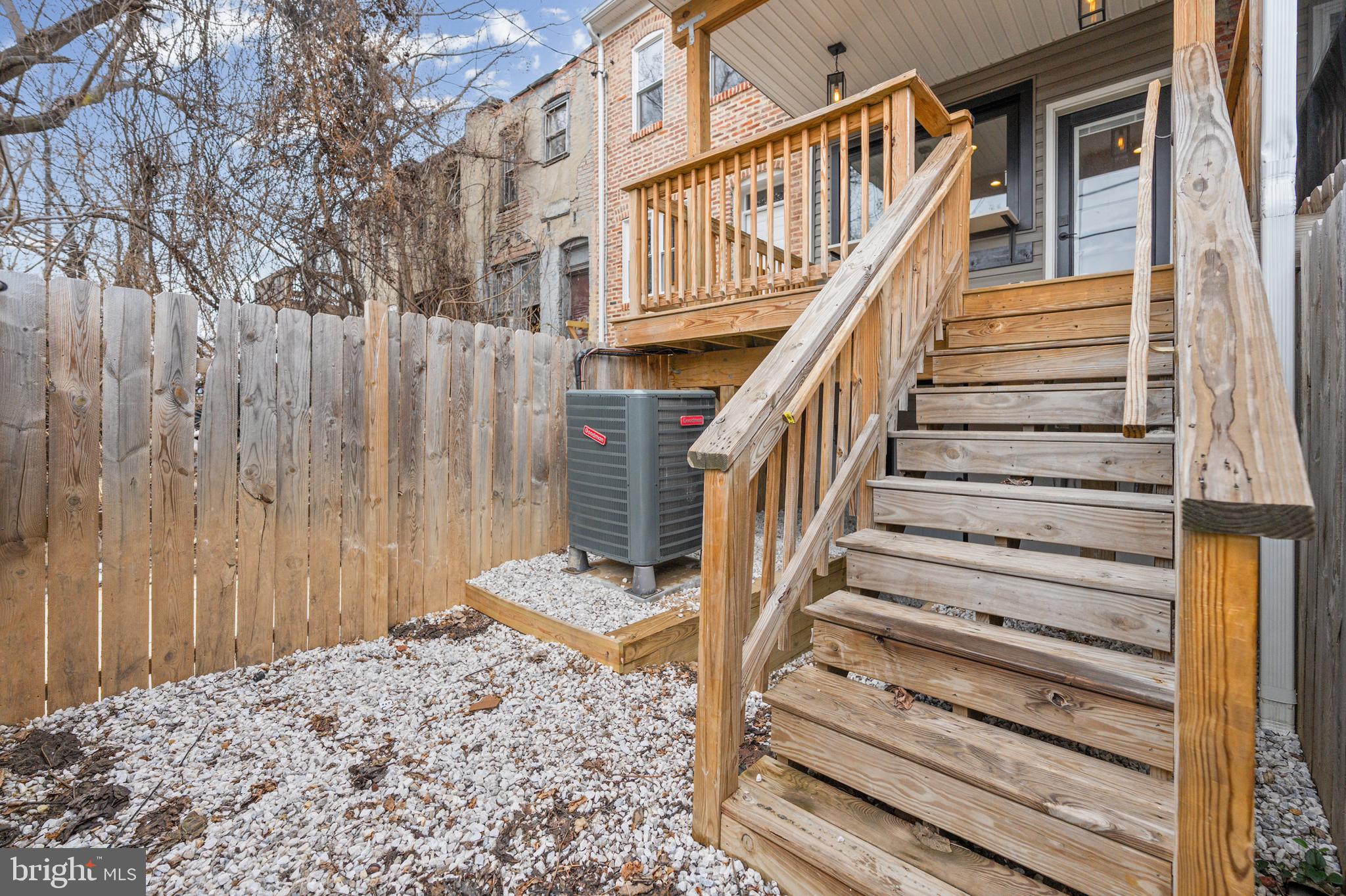 BIDDLE STREET - Residential