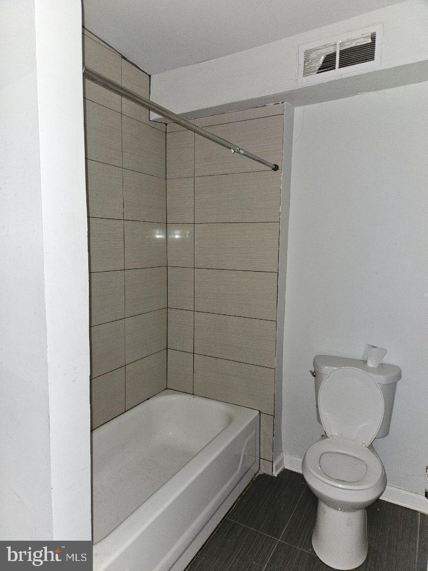 2007 N 17TH STREET 3