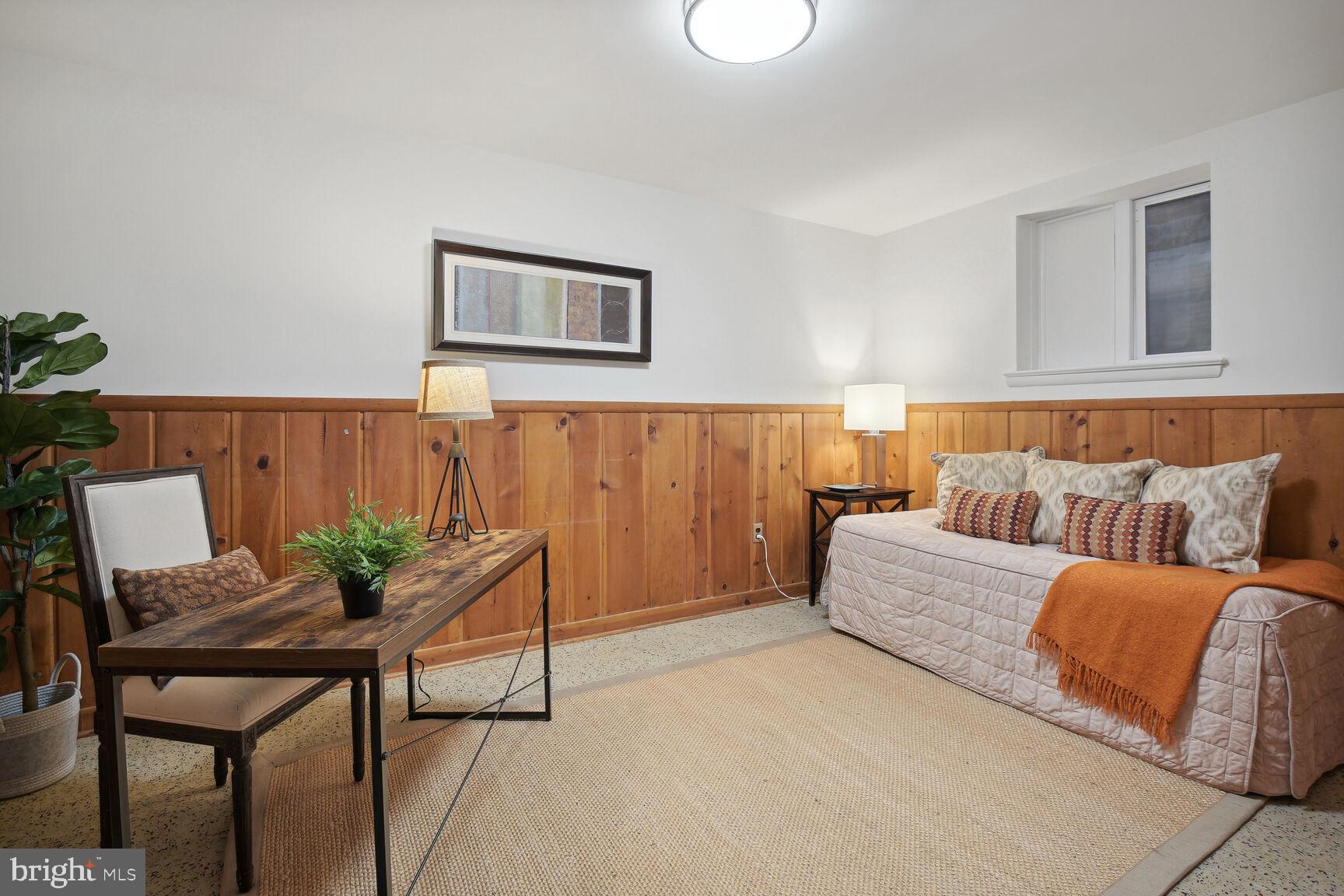 HIGH POINT - Residential