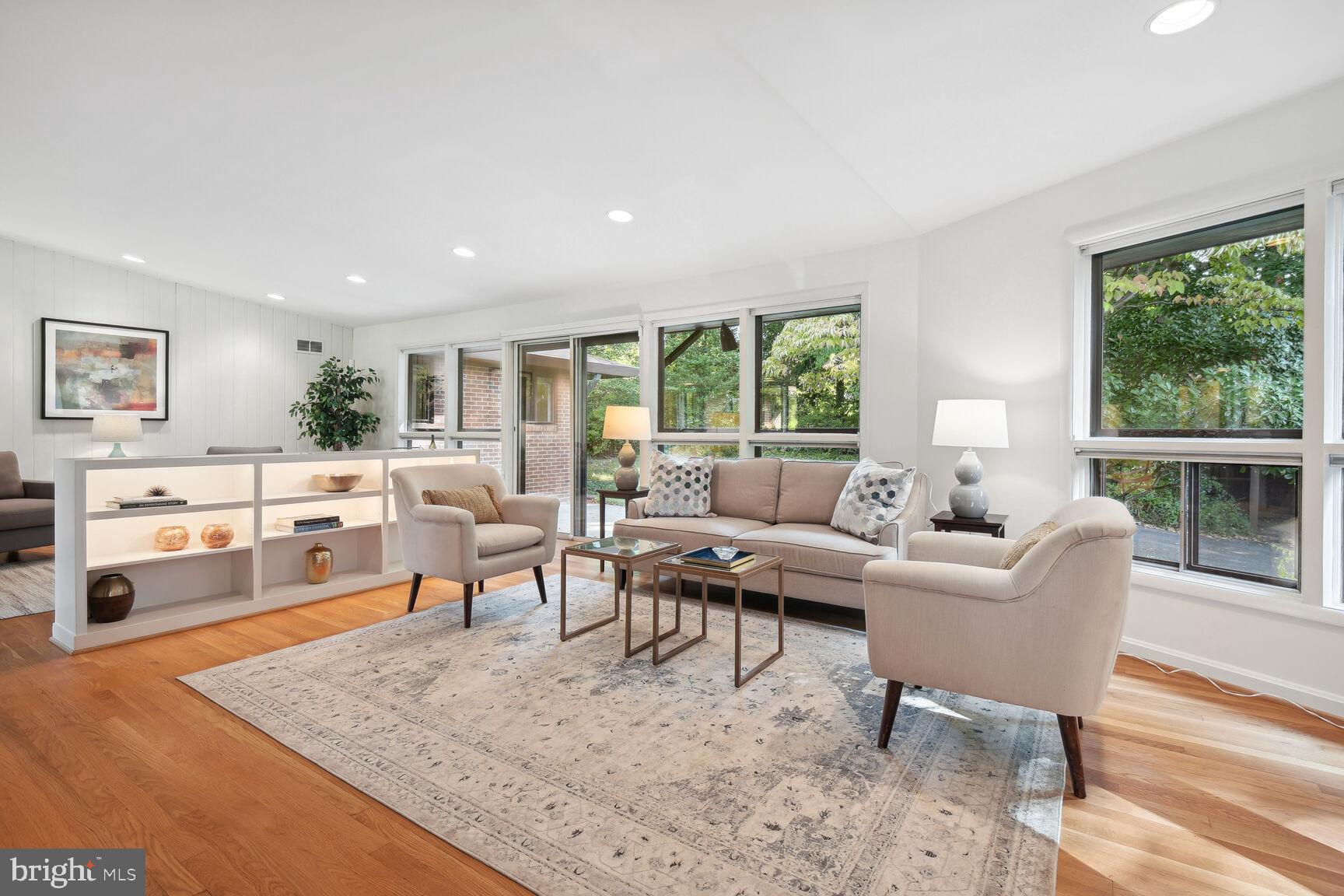 HIGH POINT - Residential