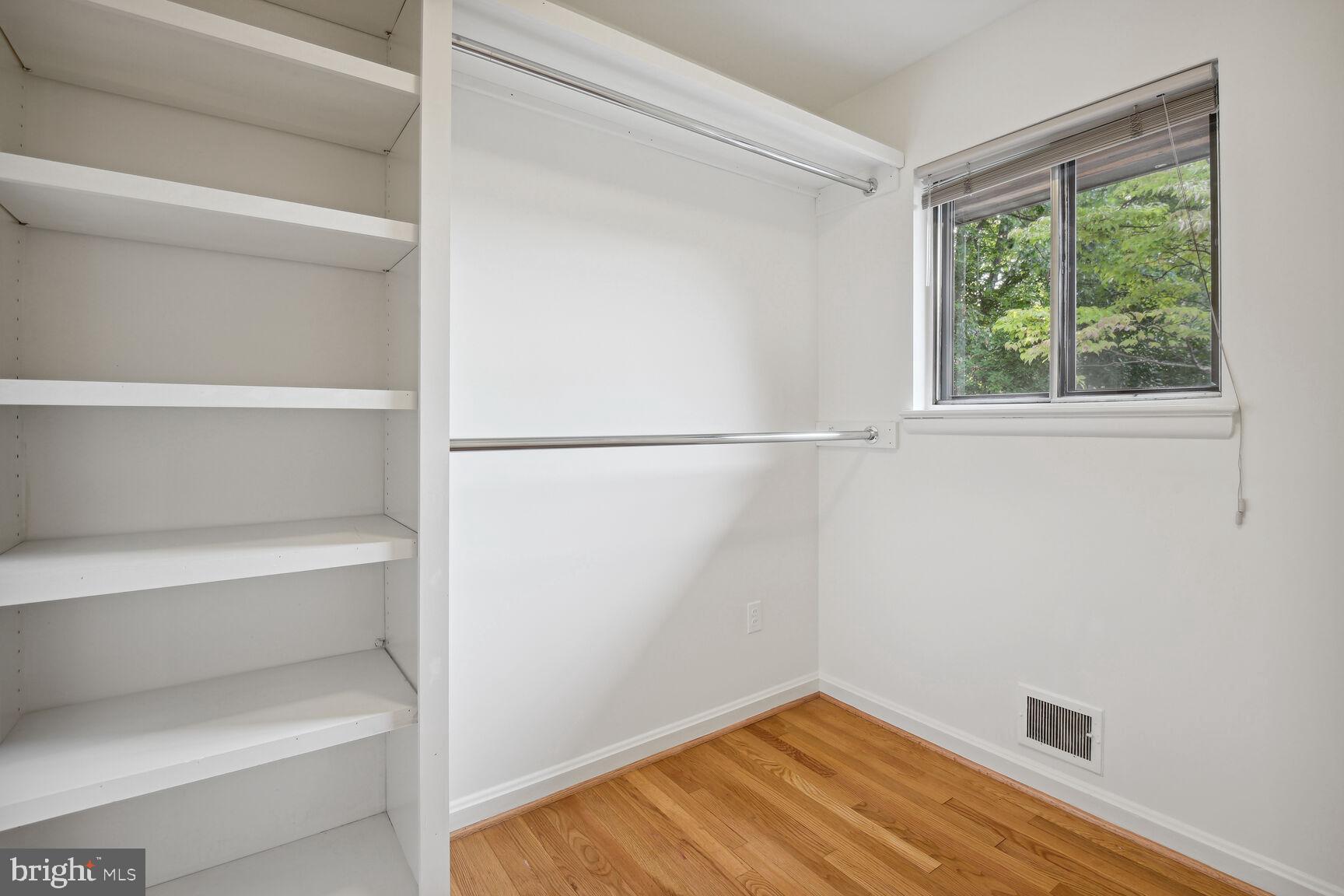 HIGH POINT - Residential