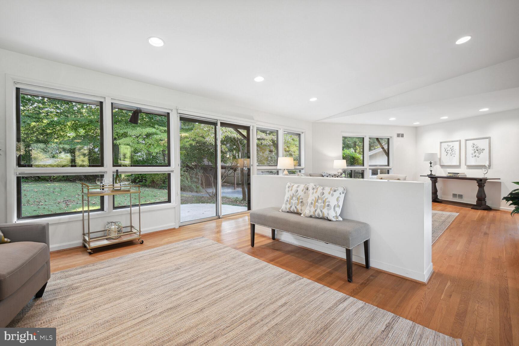 HIGH POINT - Residential