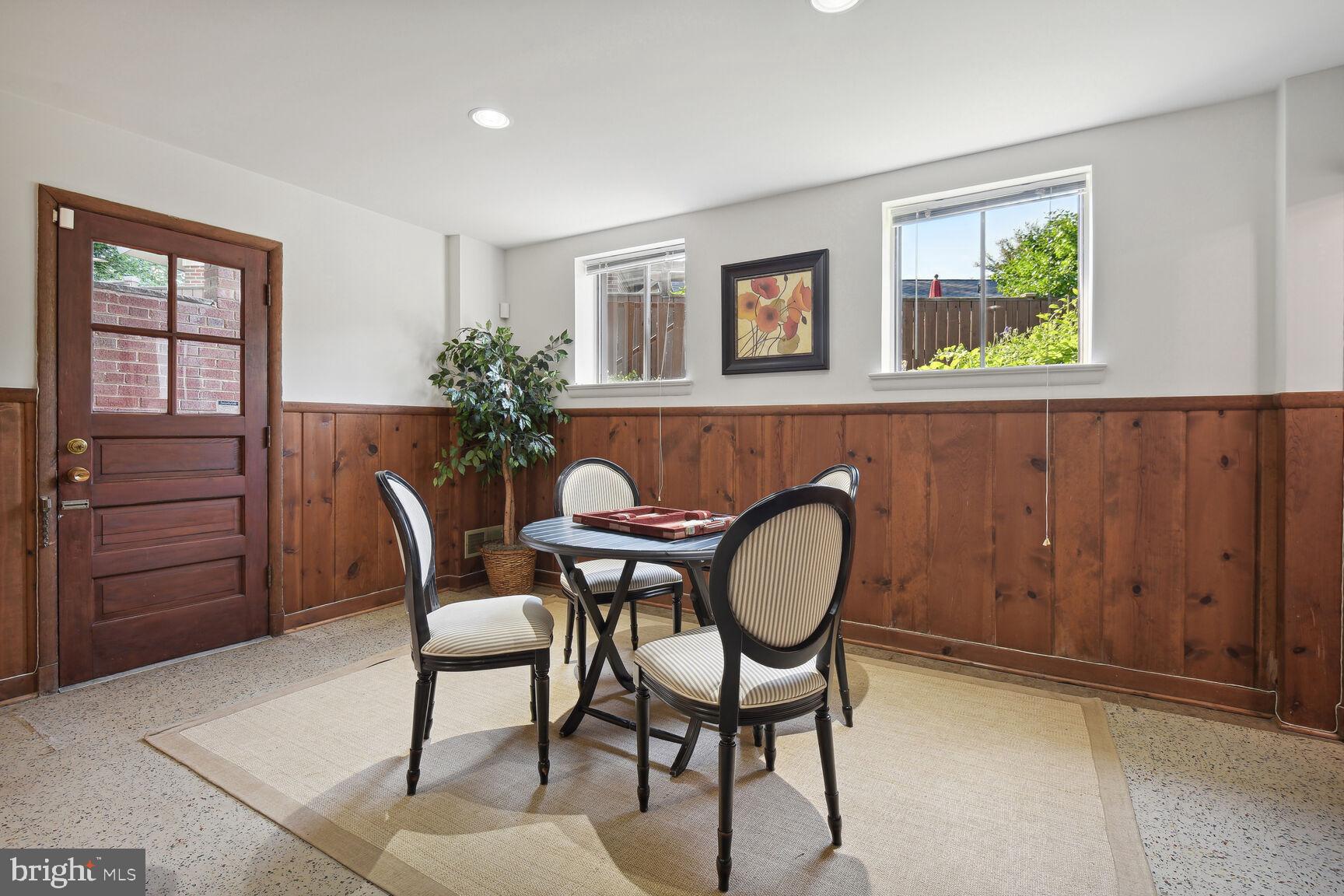 HIGH POINT - Residential