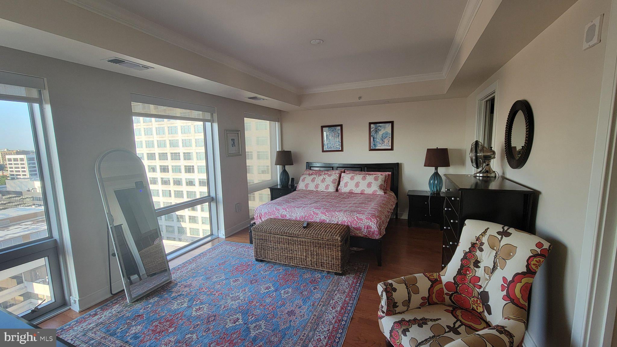 1111 19TH STREET N 2402