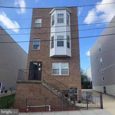 MLS: DCDC2278382