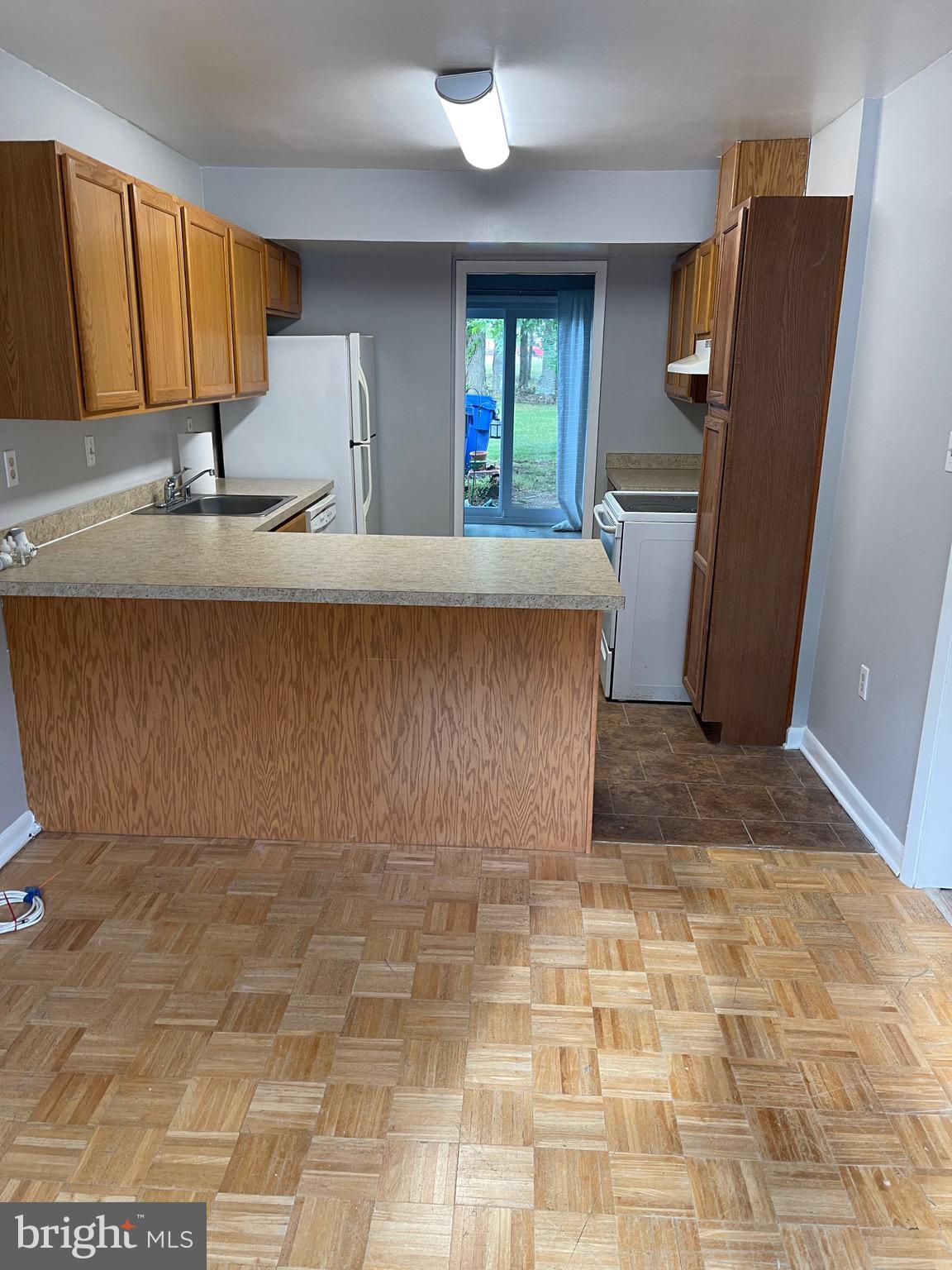 ACTON VILLAGE - Residential Lease