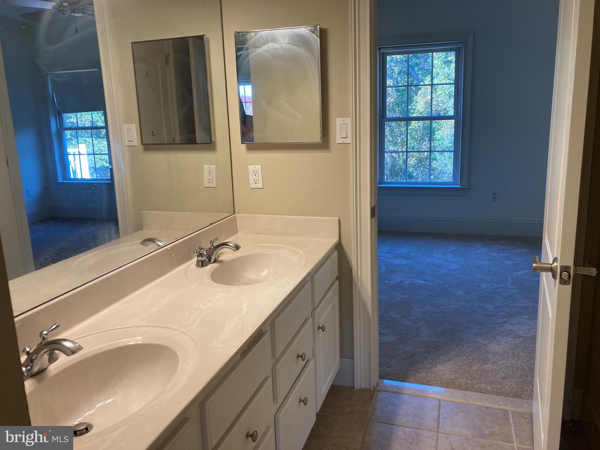 HIGHGROVE AT BRADF - Residential Lease