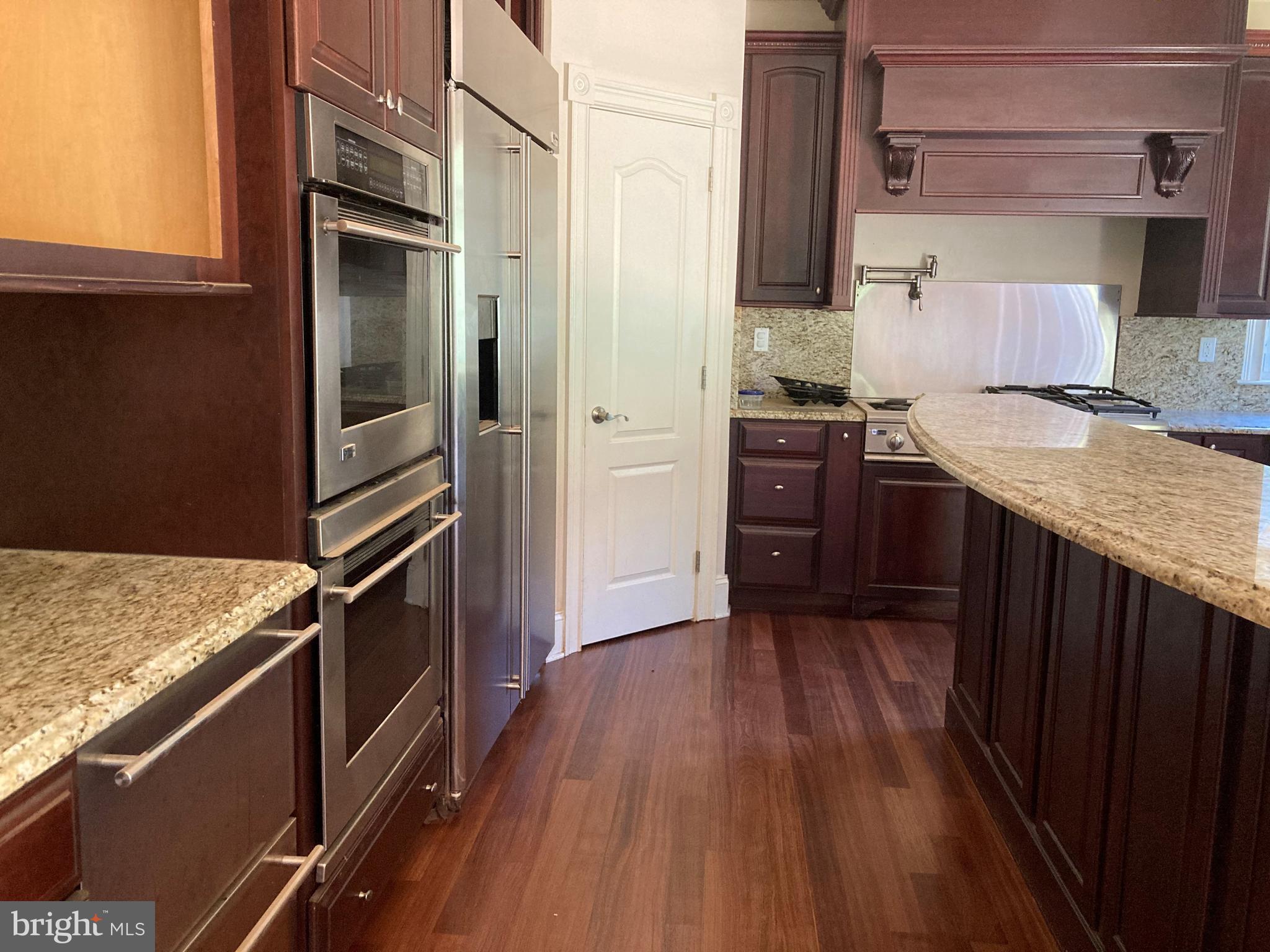 HIGHGROVE AT BRADF - Residential Lease