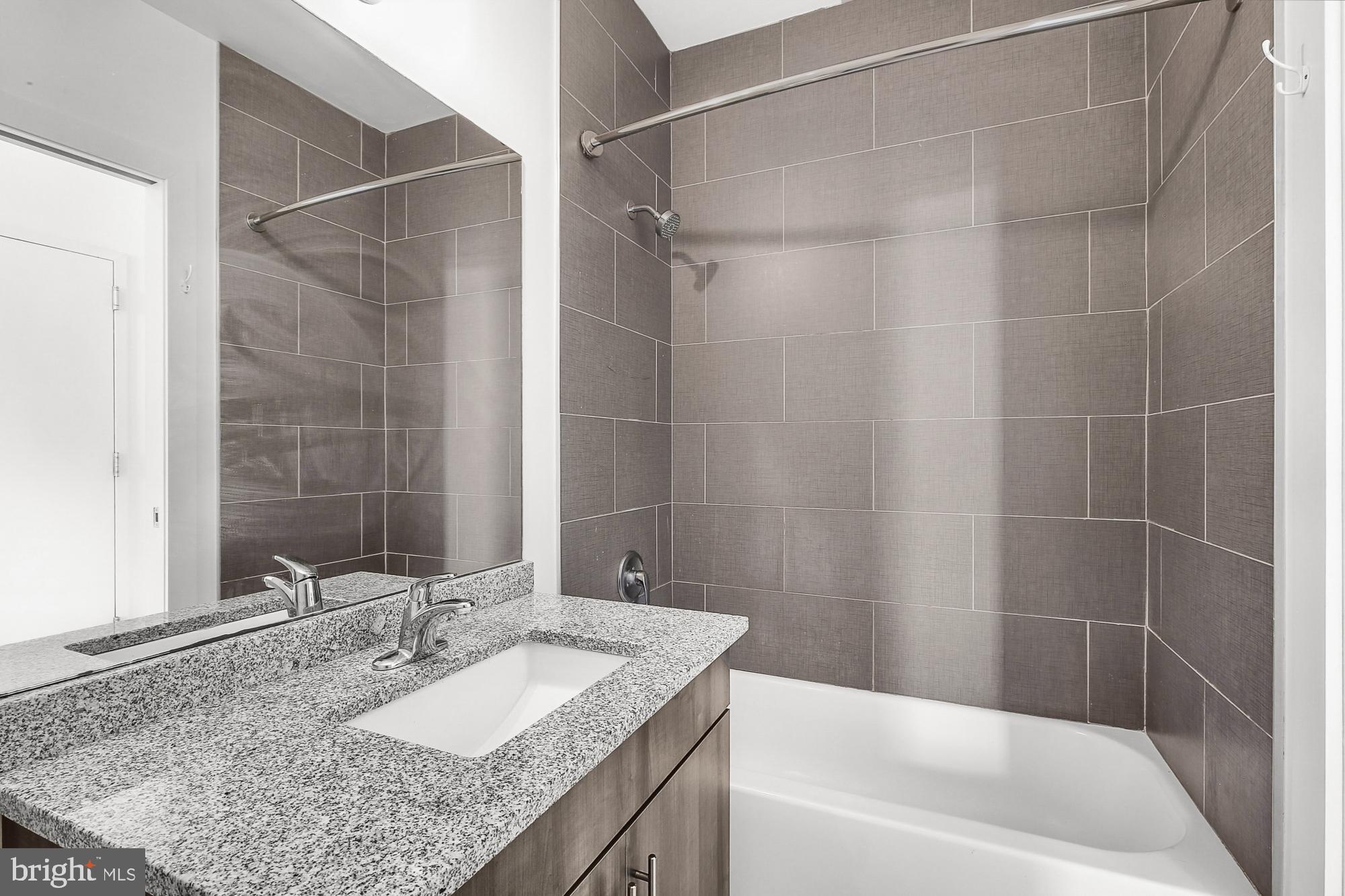 GRAYS FERRY - Residential Lease