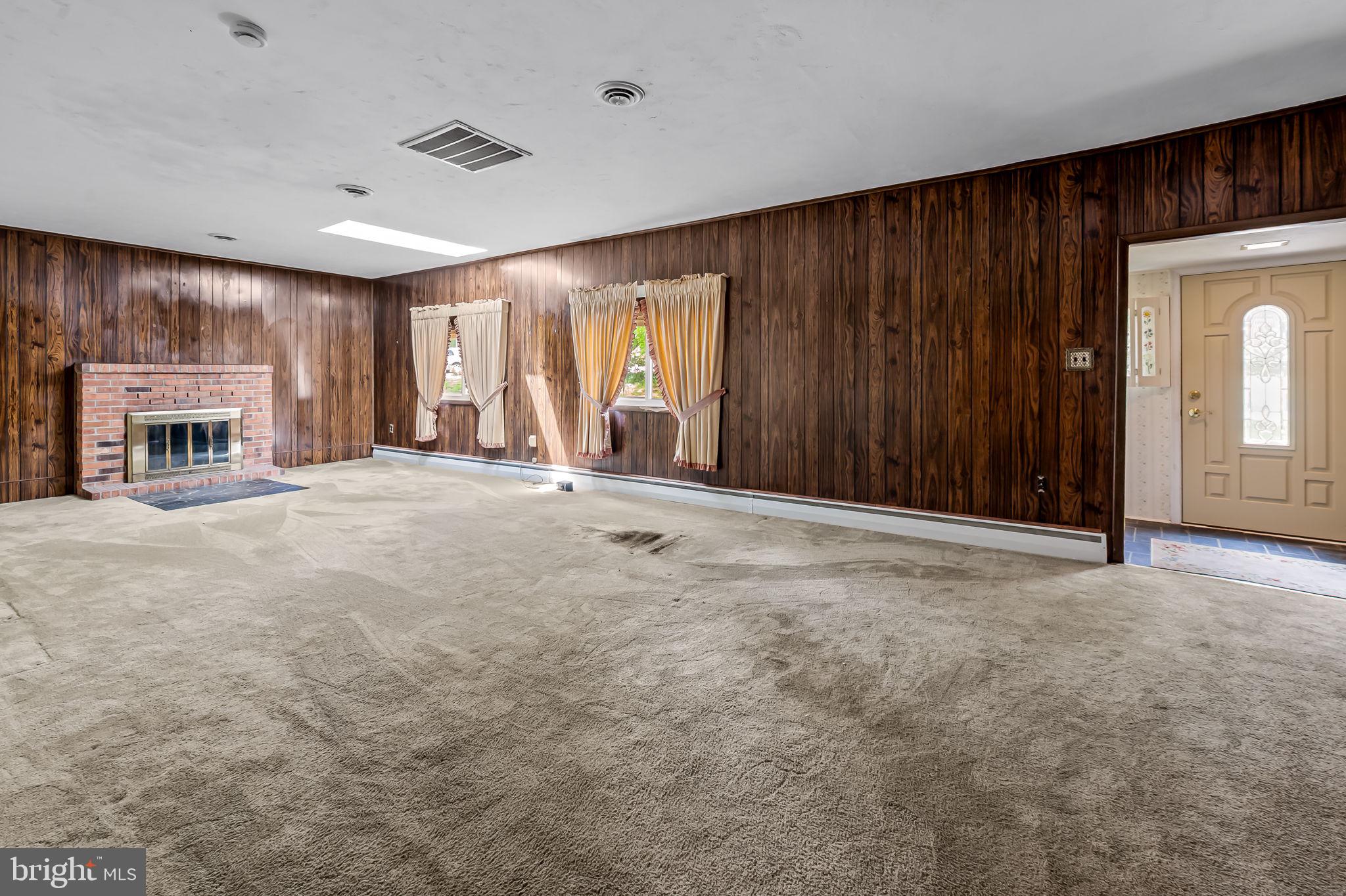 HUNTERS HARBOR - Residential