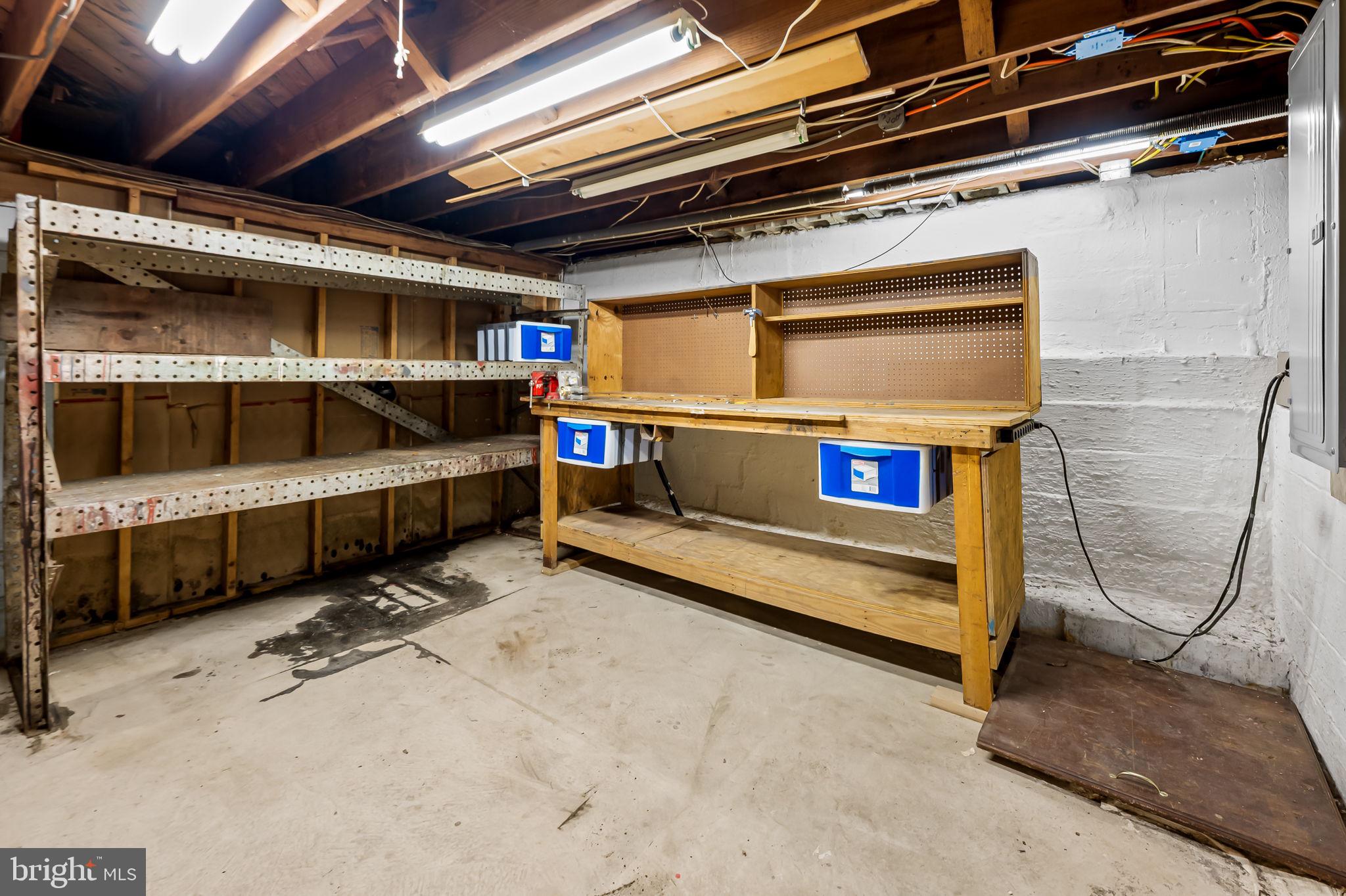 HUNTERS HARBOR - Residential