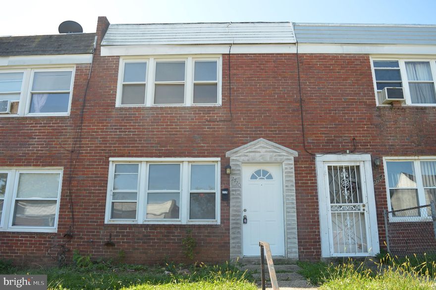 Back on the market. $10,000 price reduction! Welcome Home! Come see this freshly painted 3 bedroom 1 full bathroom townhouse located in the sought after Lakeland subdivision. This home features new flooring throughout and a blank canvas of walls awaiting your special touch! BTW, did I mention that the Lakeland park is within a short stroll from the house and features, a basketball court with 6 hoops, a tennis court, 2 baseball / soccer fields, bike and jogging trails, a playground and cookout pavillion and so much more. There is no HOA. Come see!